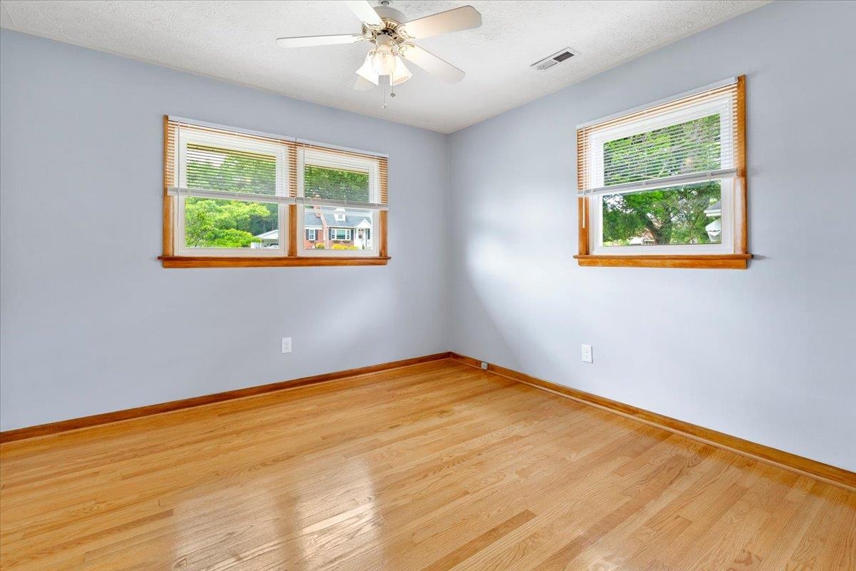 6016 Belspring Road Fairlawn VA 24141