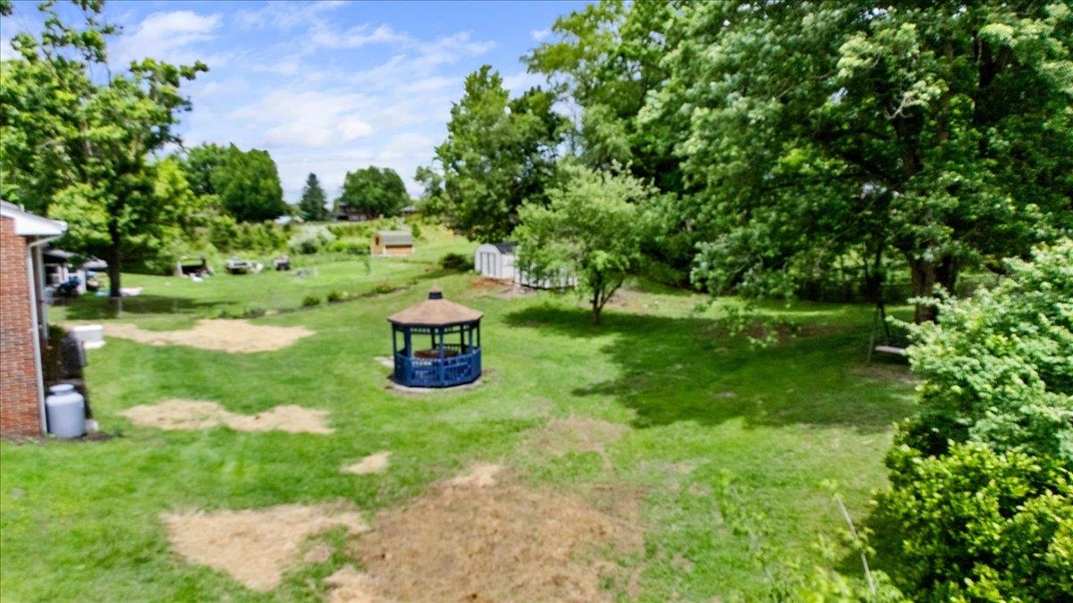 6016 Belspring Road Fairlawn VA 24141