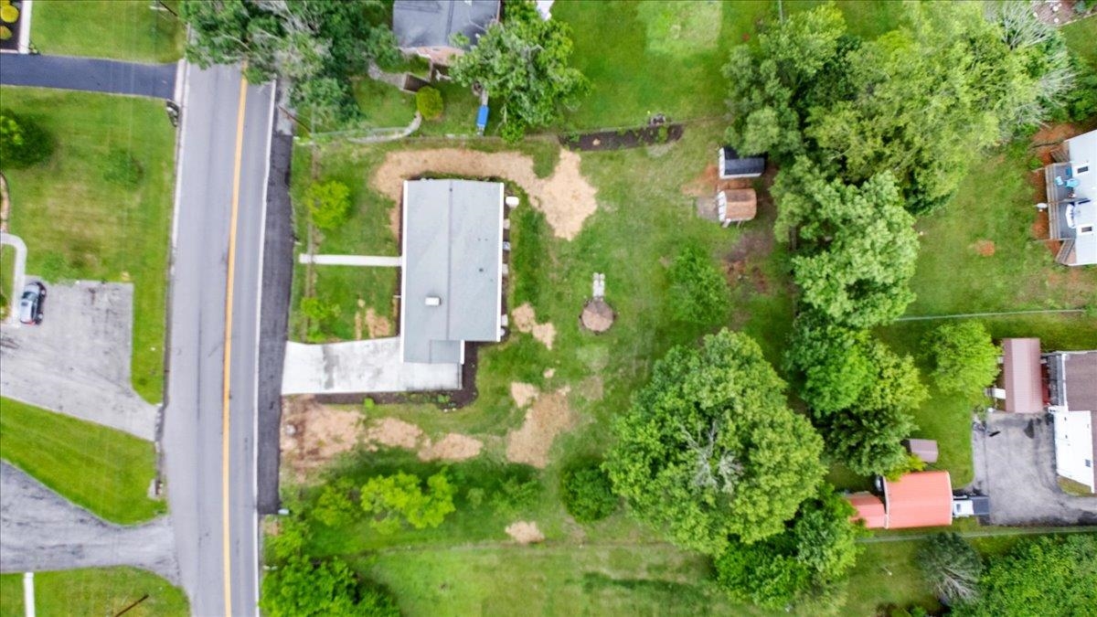 6016 Belspring Road Fairlawn VA 24141