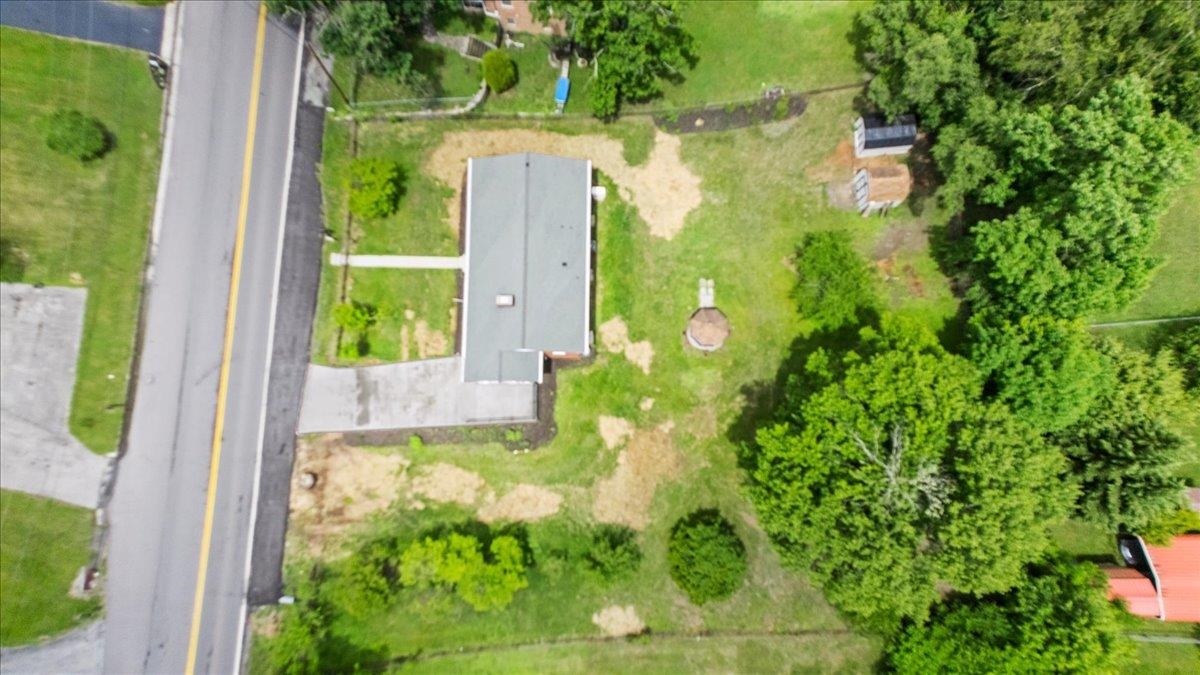 6016 Belspring Road Fairlawn VA 24141