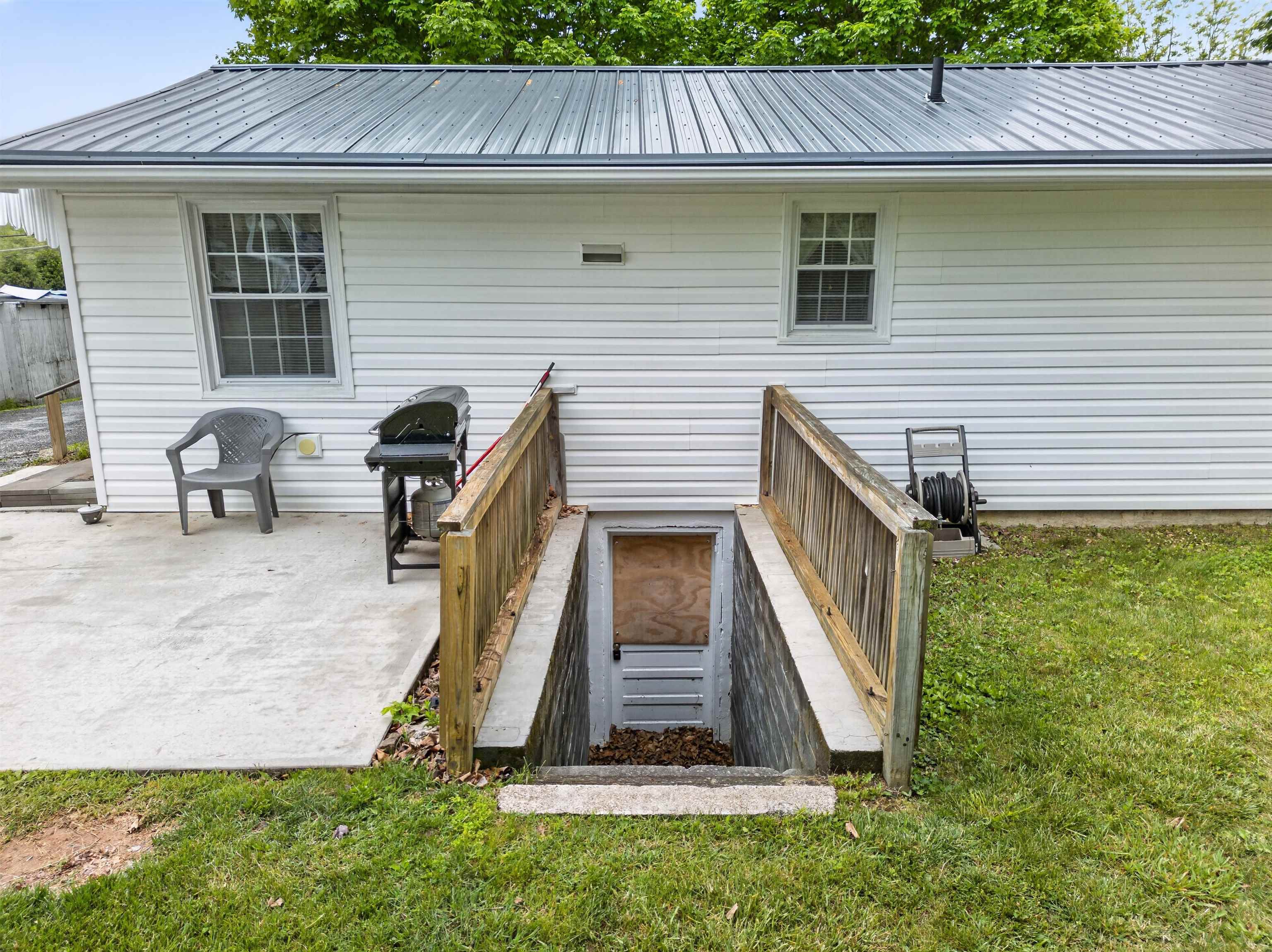 270 S. 14th Street Wytheville VA 24382