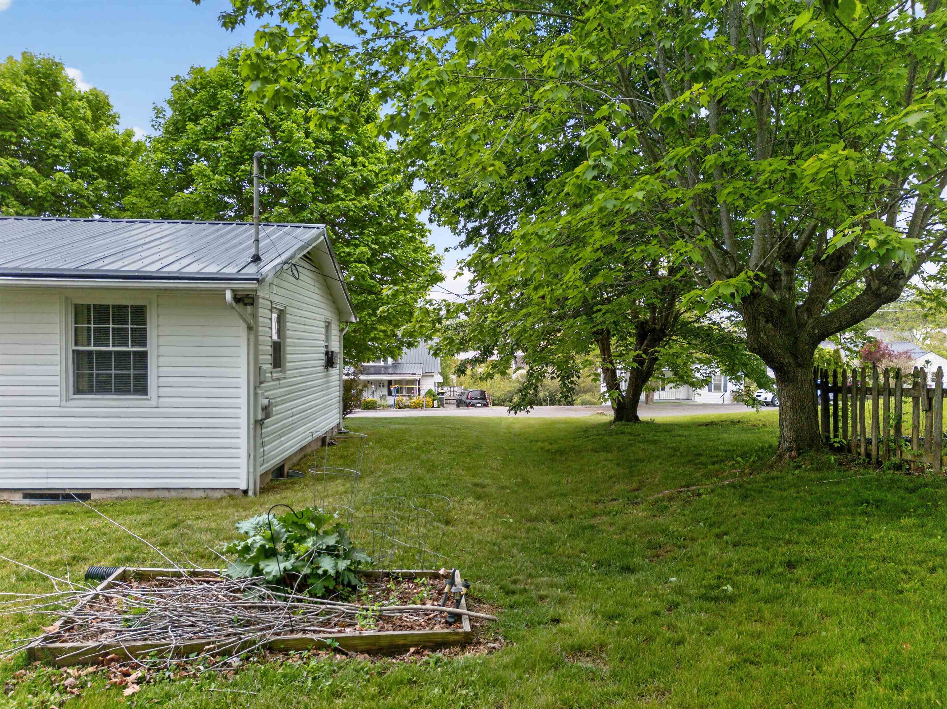 270 S. 14th Street Wytheville VA 24382