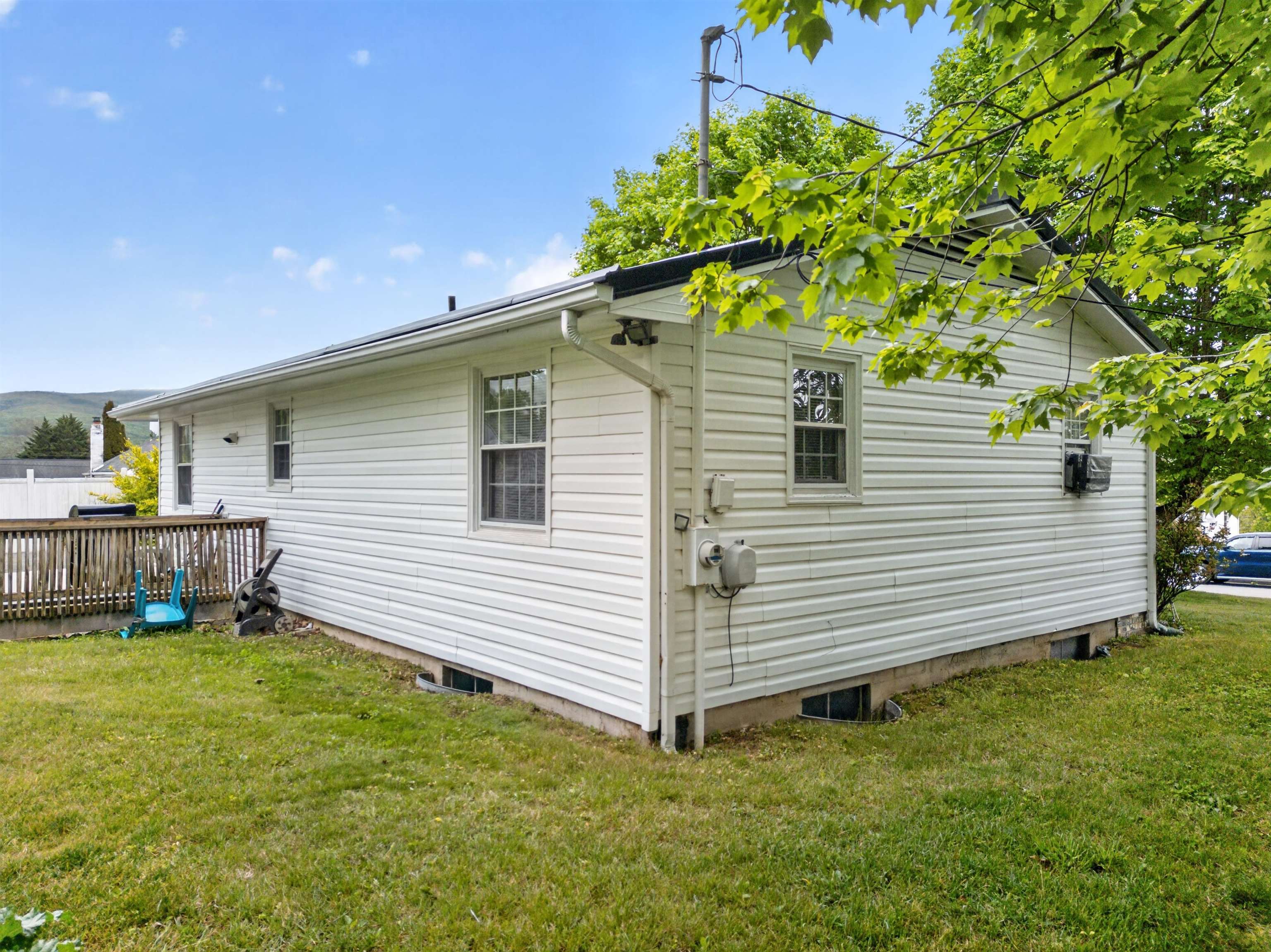 270 S. 14th Street Wytheville VA 24382