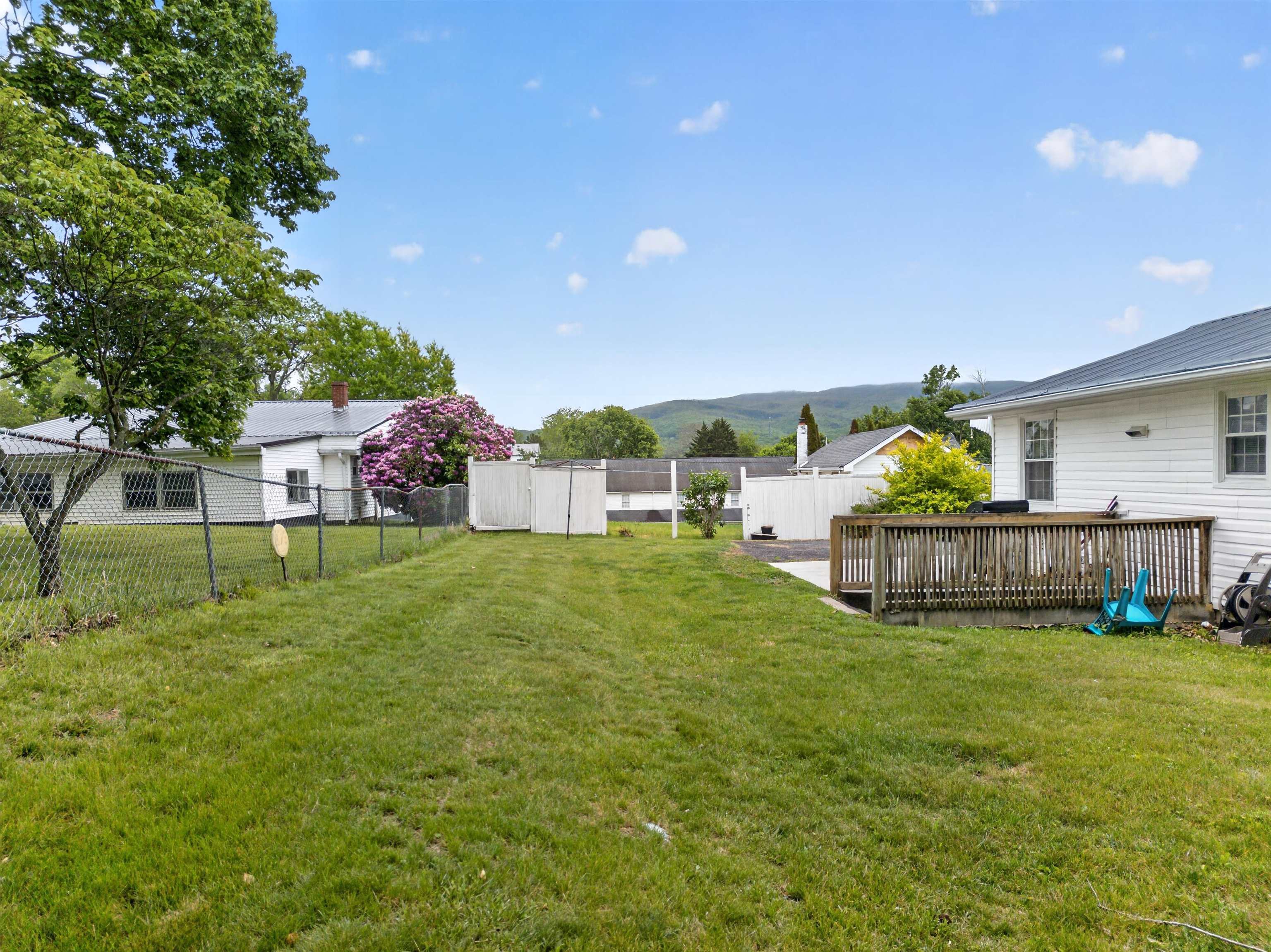 270 S. 14th Street Wytheville VA 24382