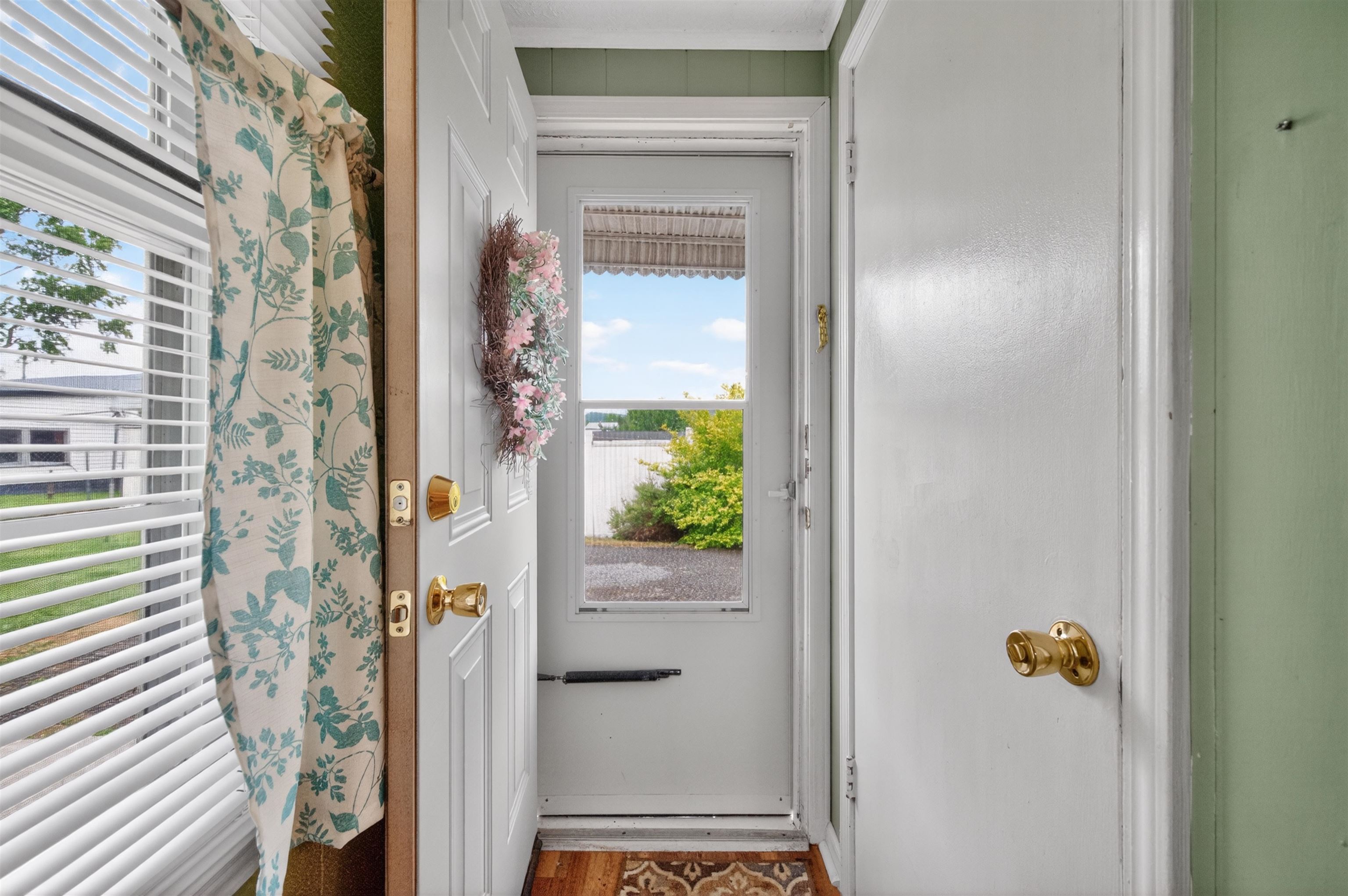 270 S. 14th Street Wytheville VA 24382
