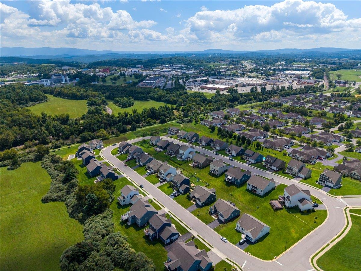 870 Jefferson Circle Christiansburg VA 24073