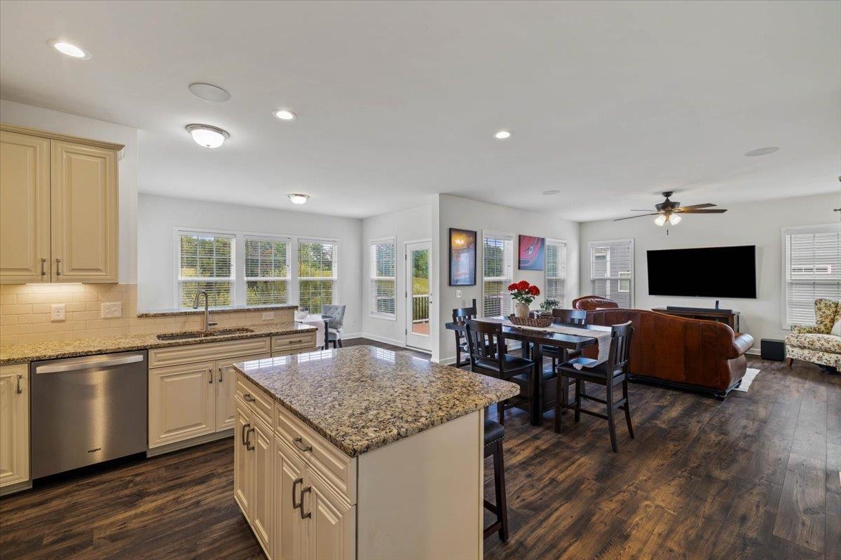 870 Jefferson Circle Christiansburg VA 24073