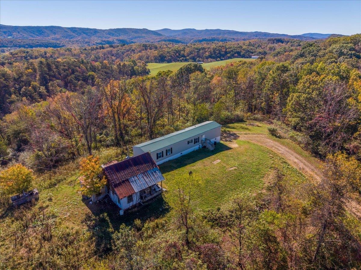 3848 Chestnut Ridge Road Pulaski VA 24301