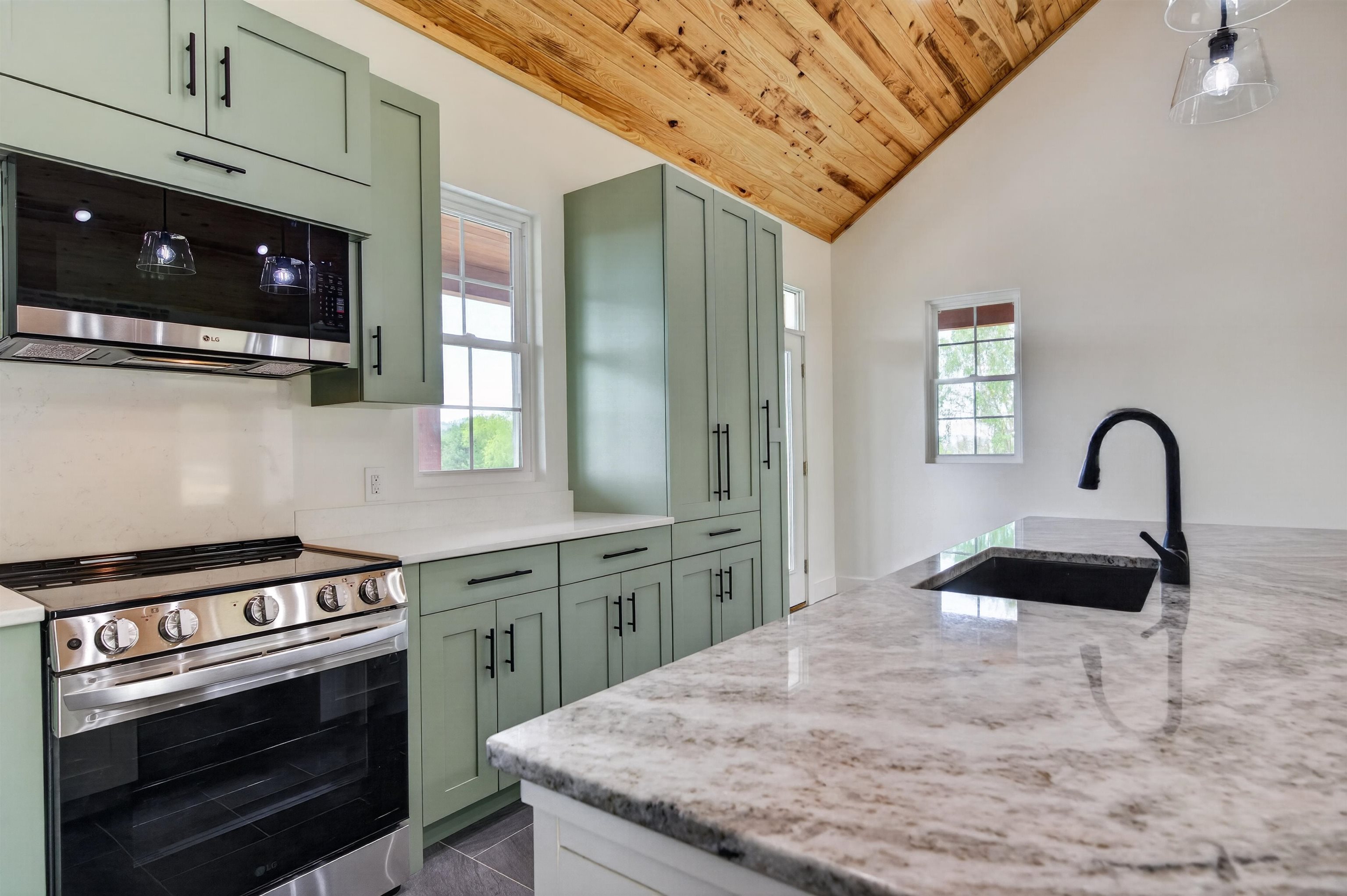 99 Moore Lane Galax VA 24333
