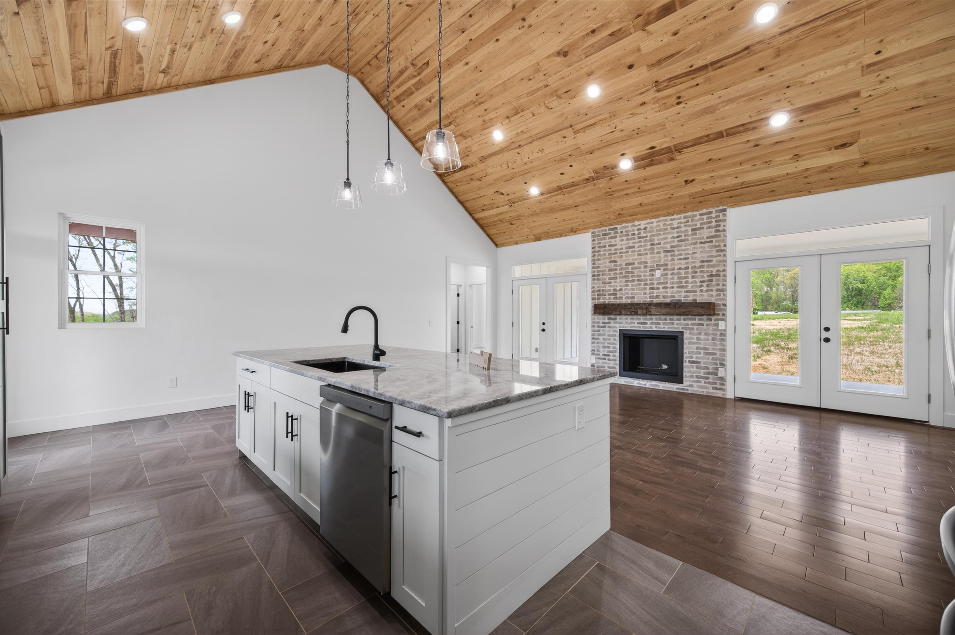 99 Moore Lane Galax VA 24333