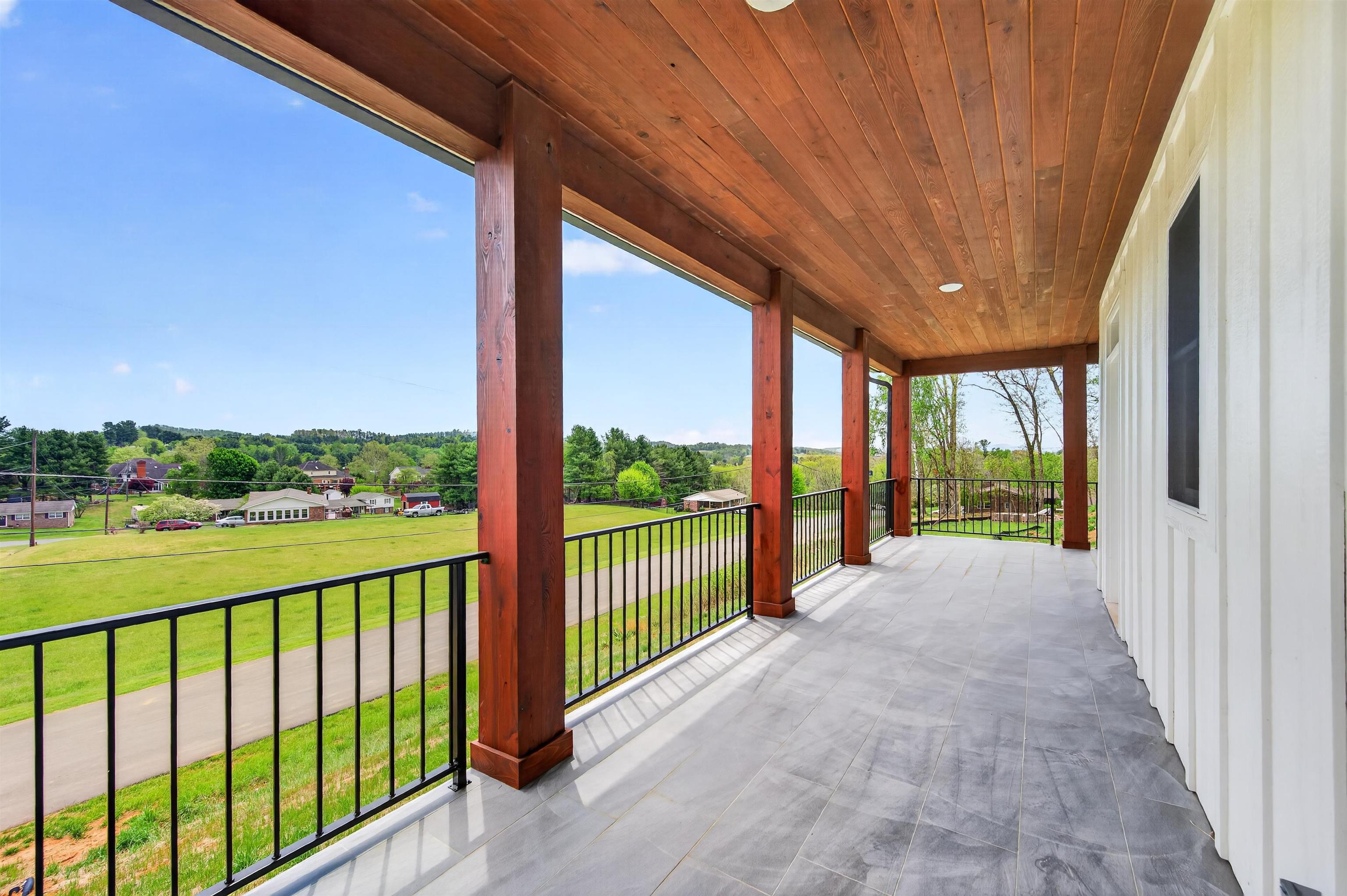 99 Moore Lane Galax VA 24333