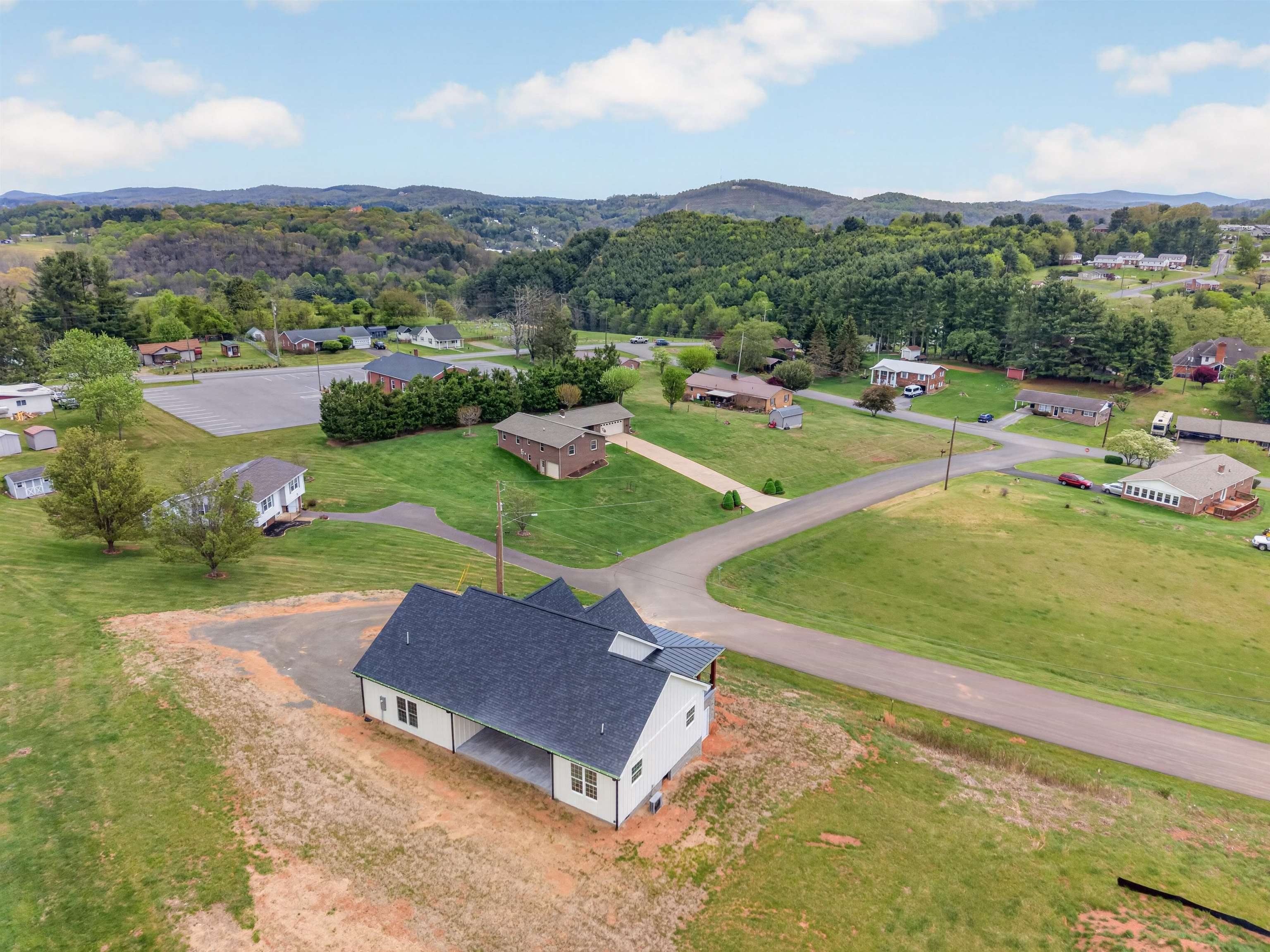 99 Moore Lane Galax VA 24333