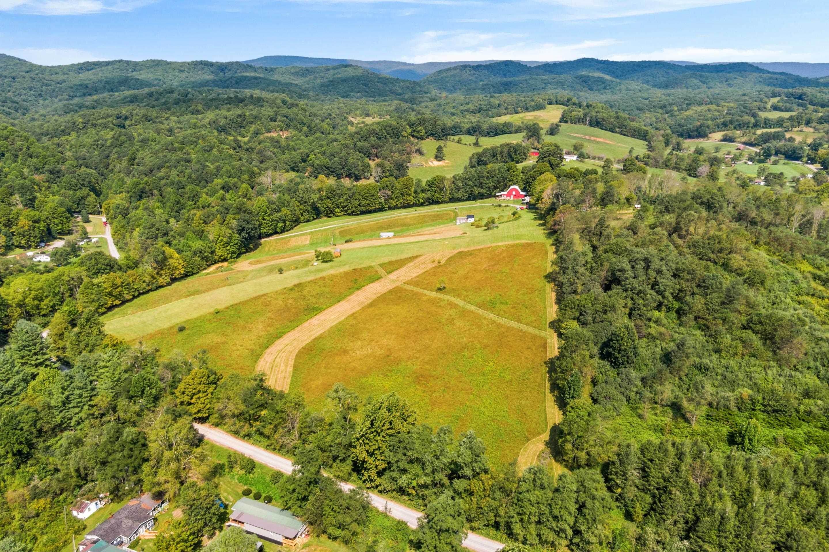 301 Tickle Pink Lane Rural Retreat VA 24368
