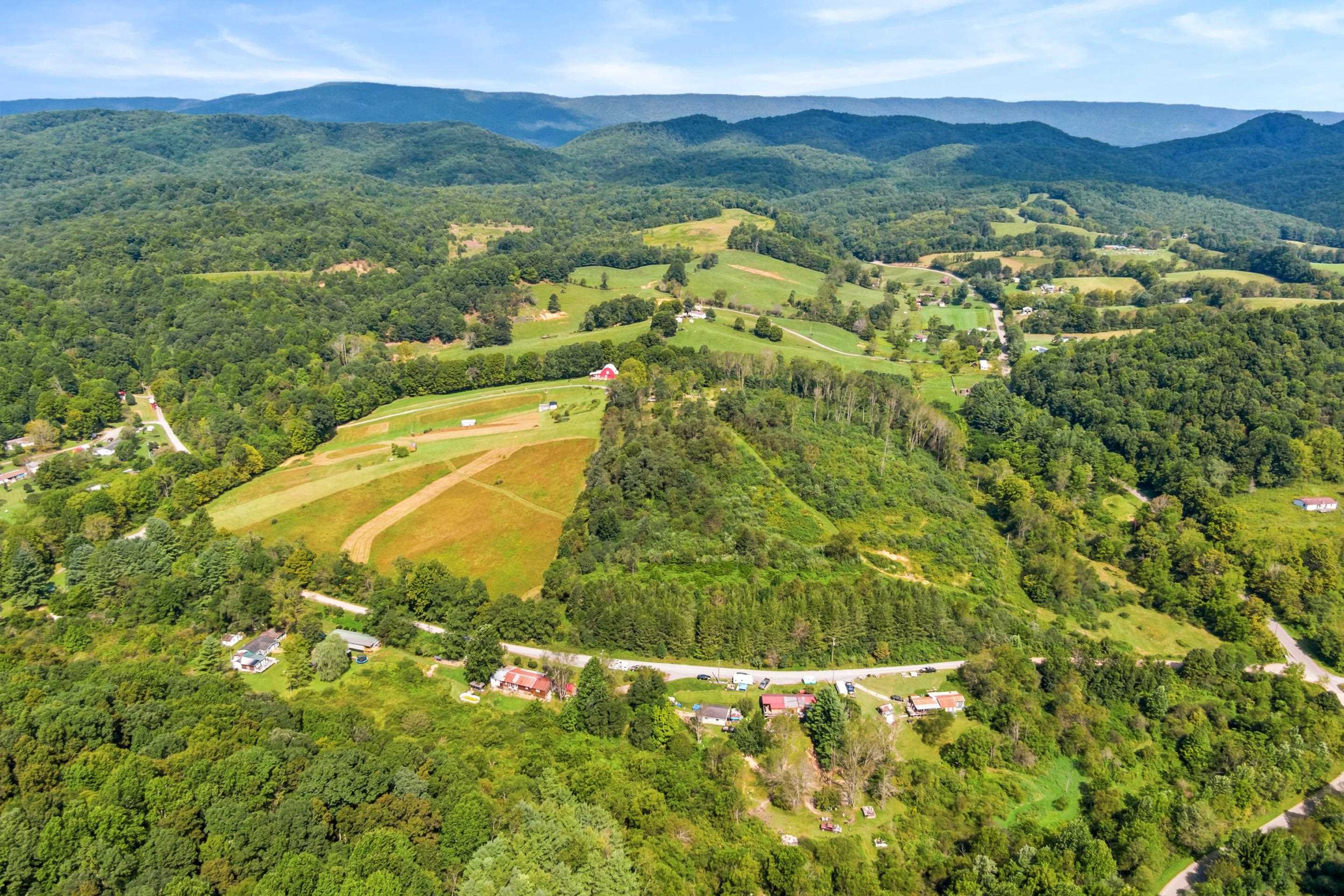 301 Tickle Pink Lane Rural Retreat VA 24368