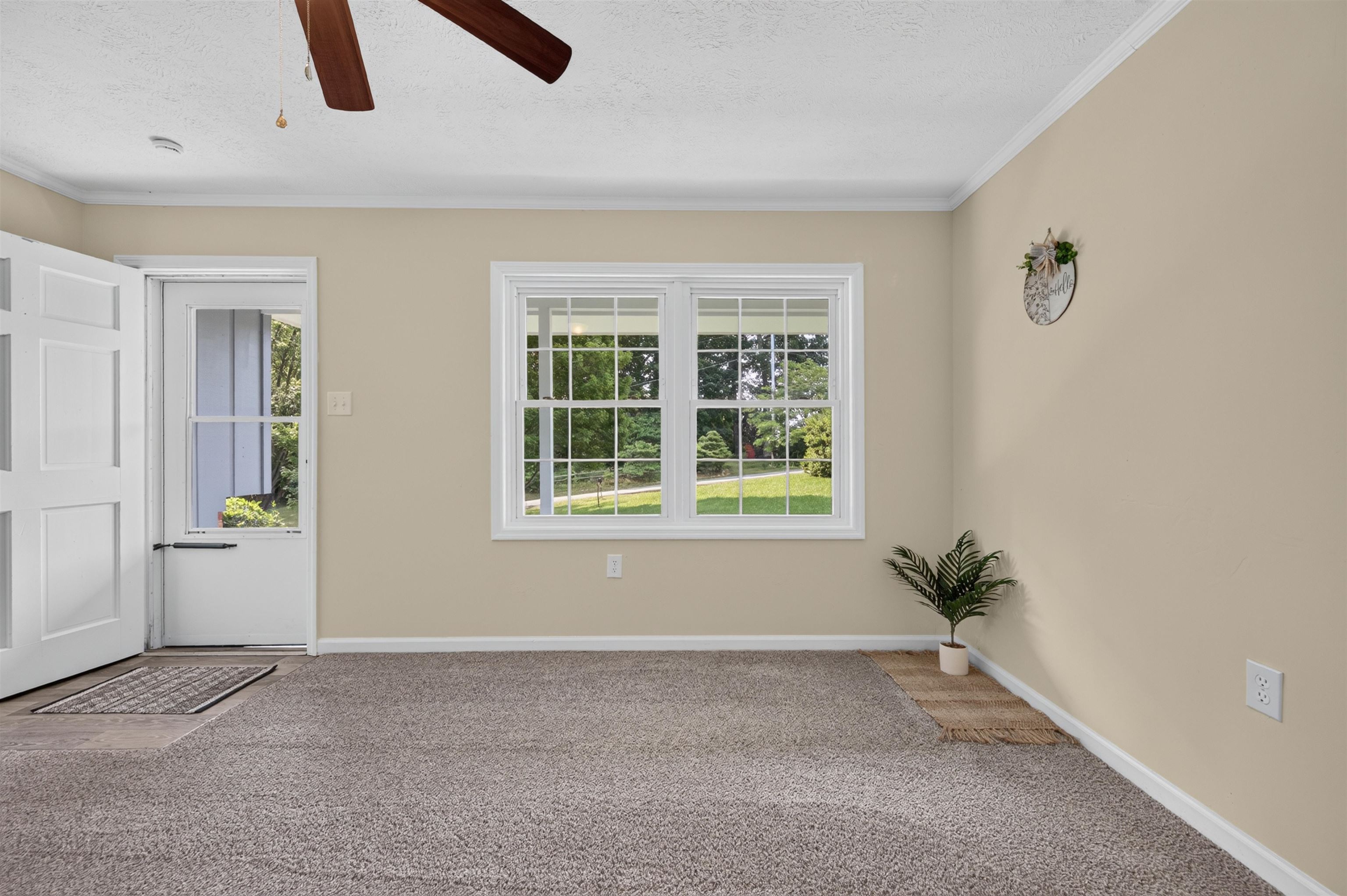 77 Amelia Drive Hillsville VA 24343