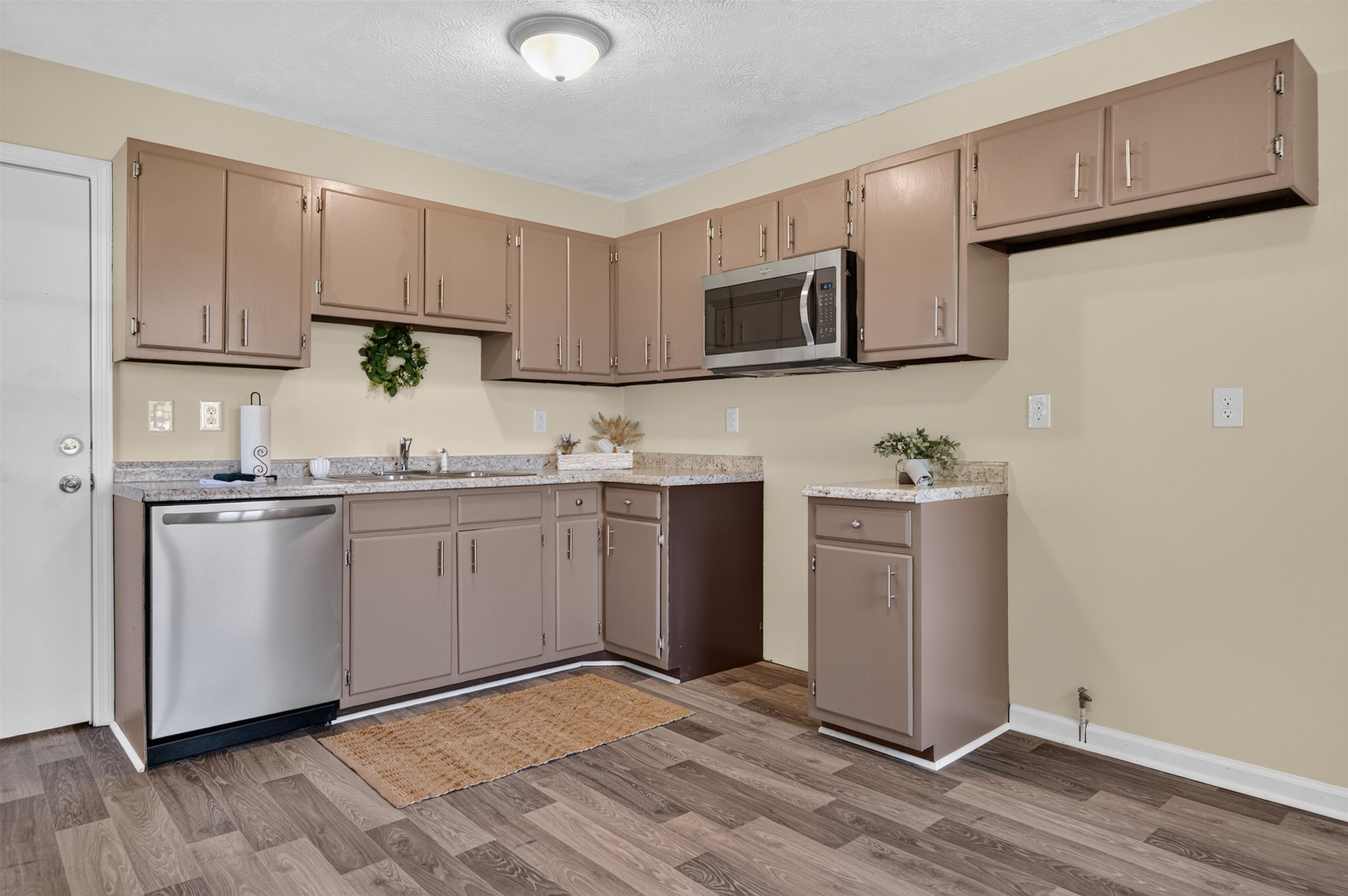 77 Amelia Drive Hillsville VA 24343