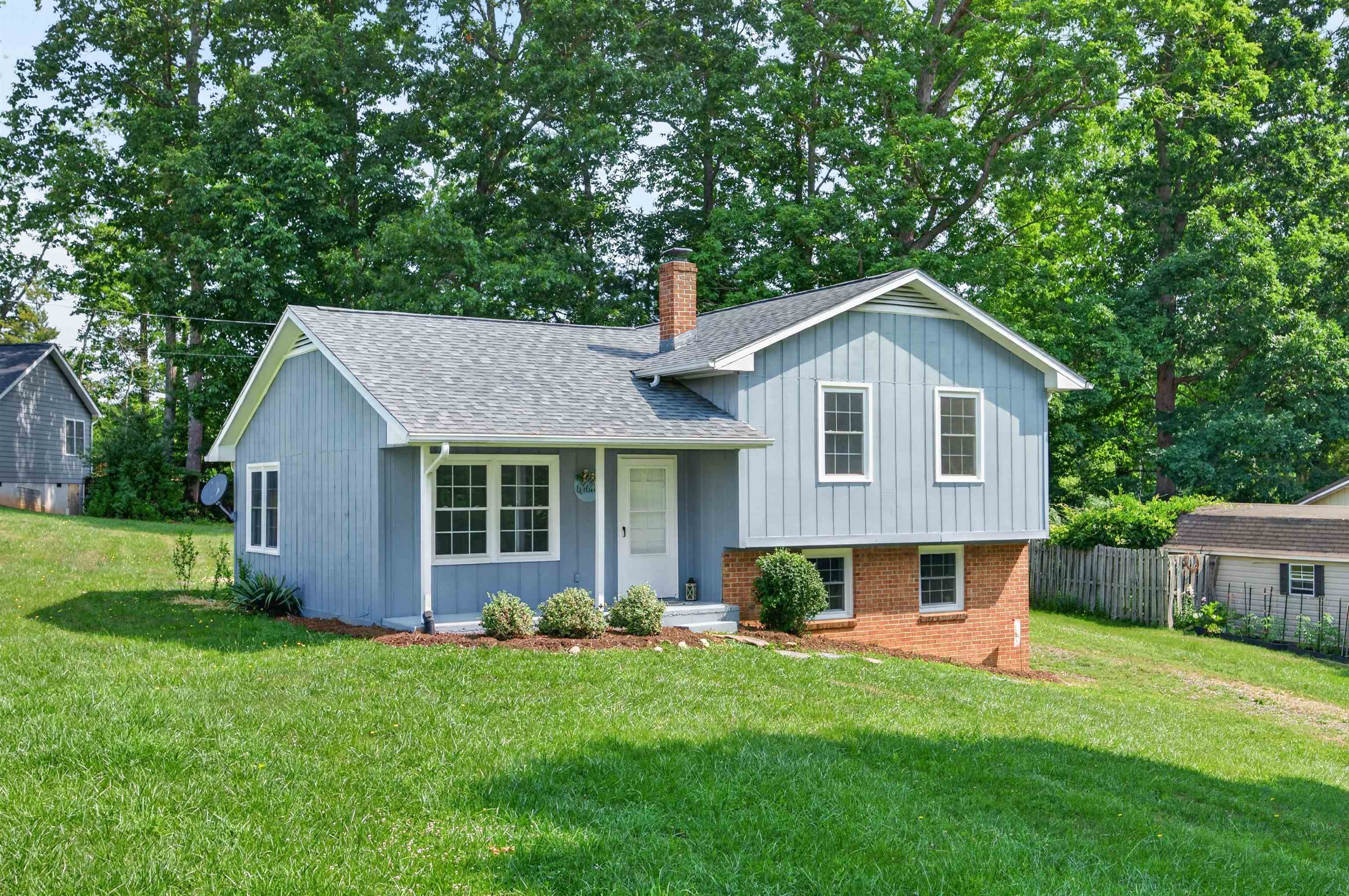 77 Amelia Drive Hillsville VA 24343