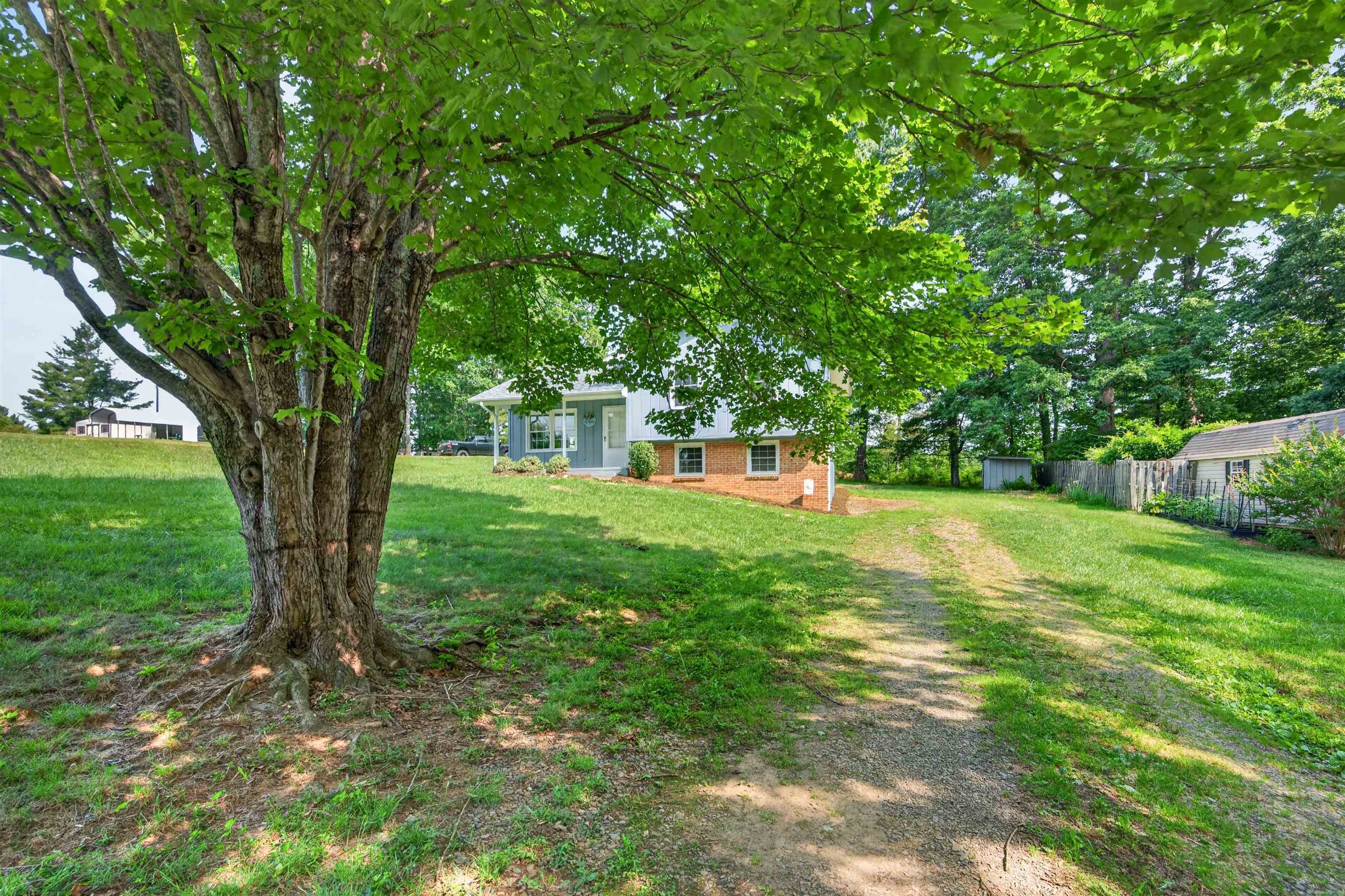 77 Amelia Drive Hillsville VA 24343