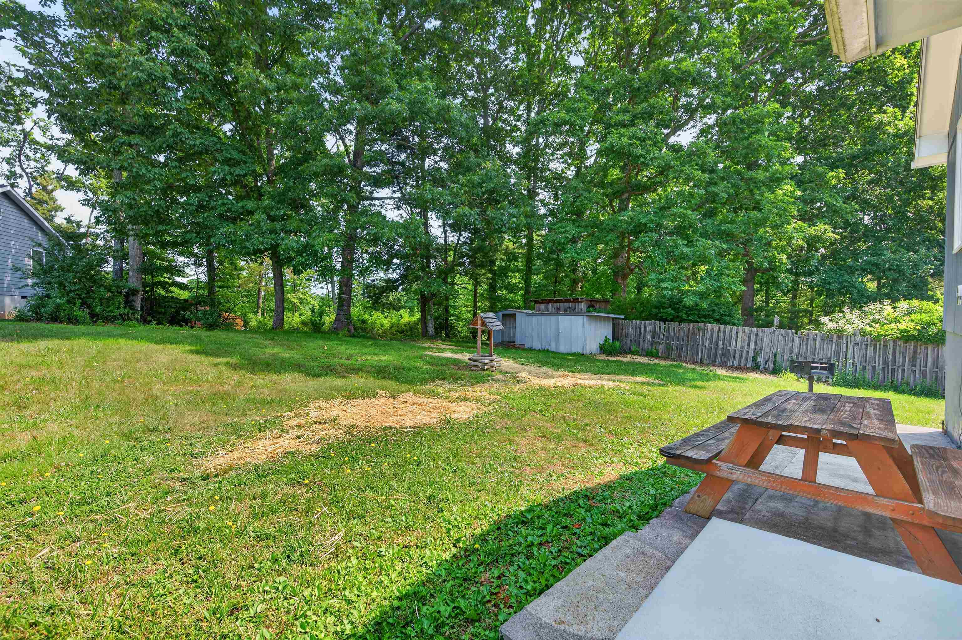 77 Amelia Drive Hillsville VA 24343