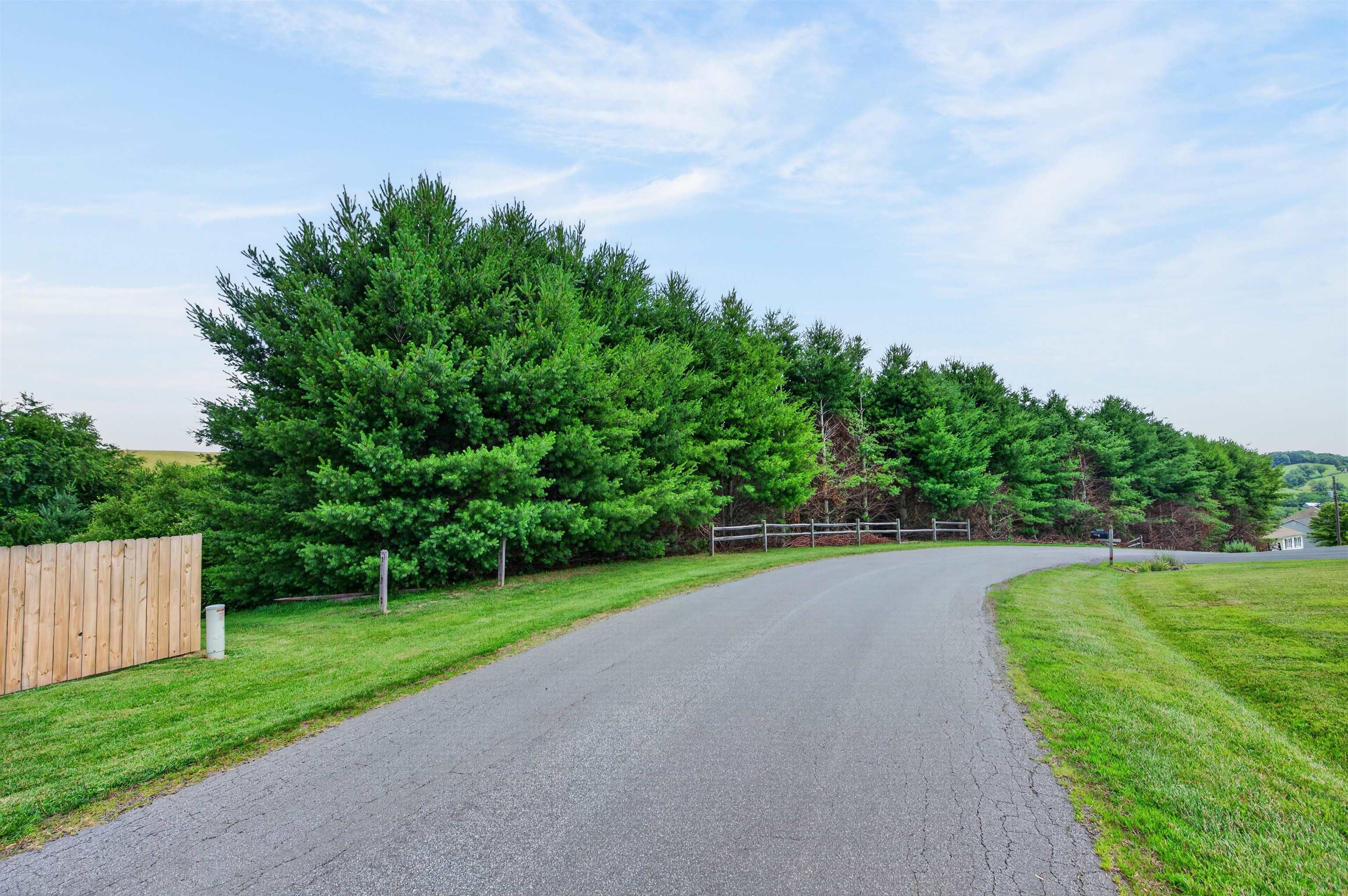 77 Amelia Drive Hillsville VA 24343
