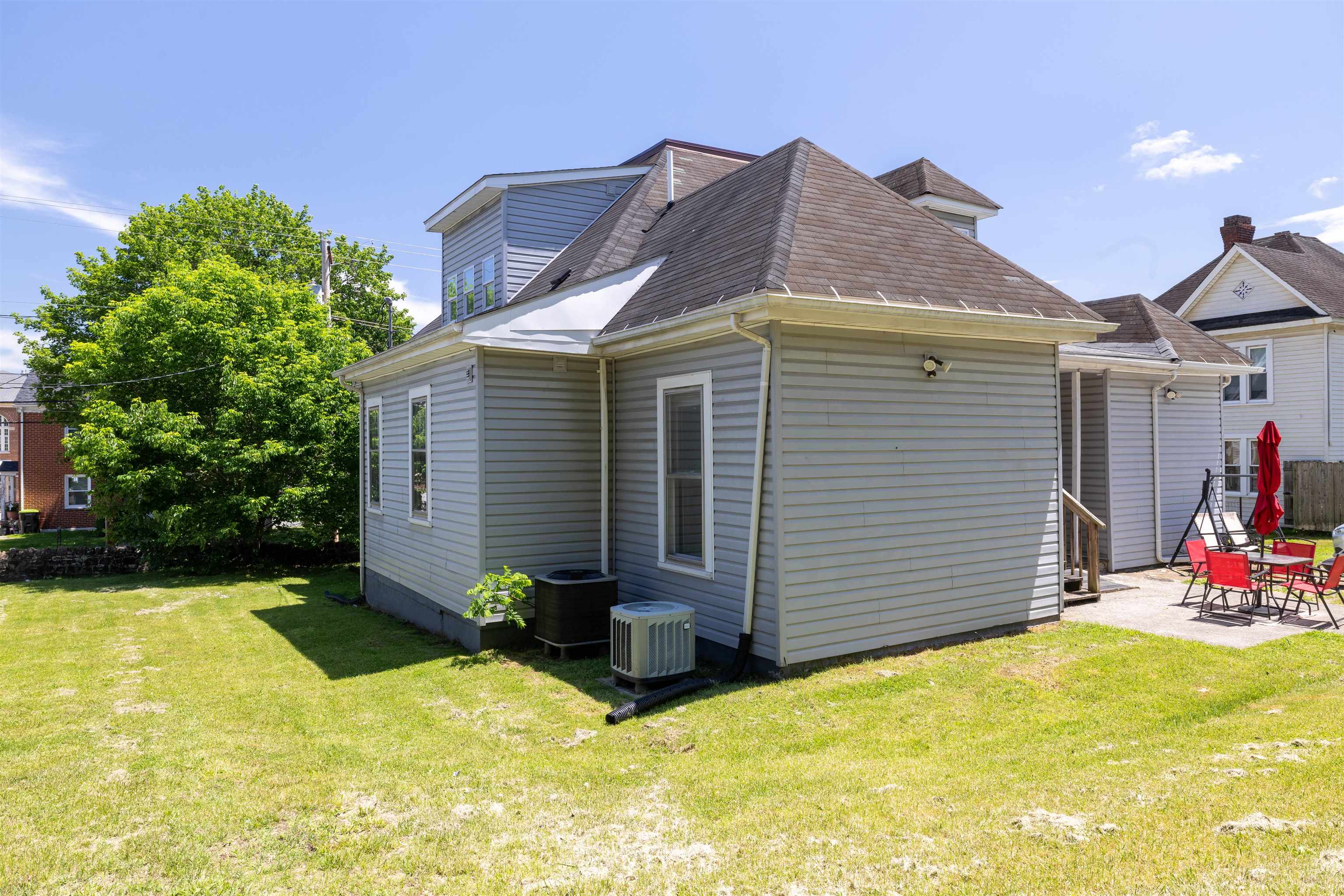 231 Randolph Avenue Pulaski VA 24301