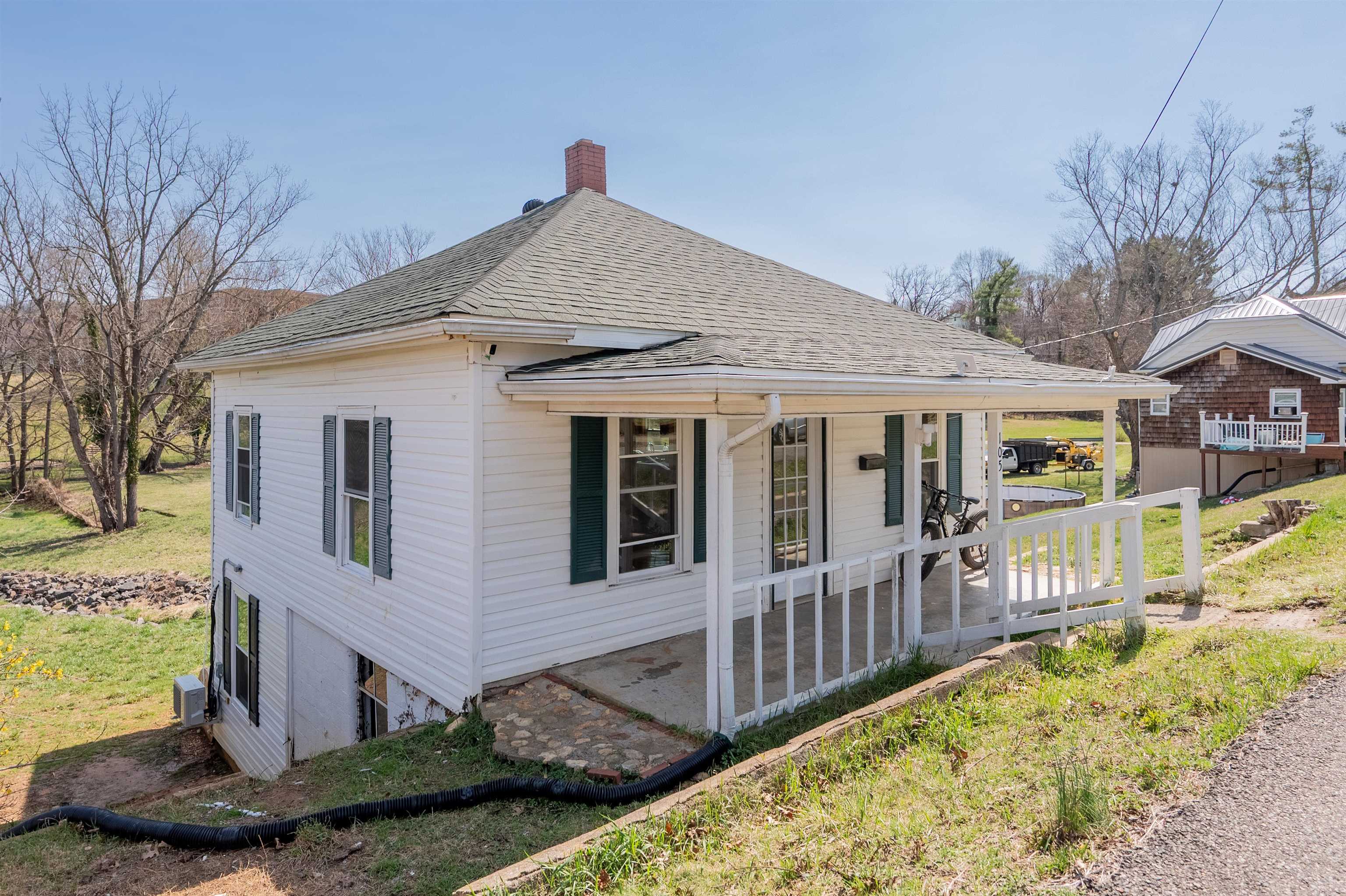 105 Swanson Street Galax VA 24333