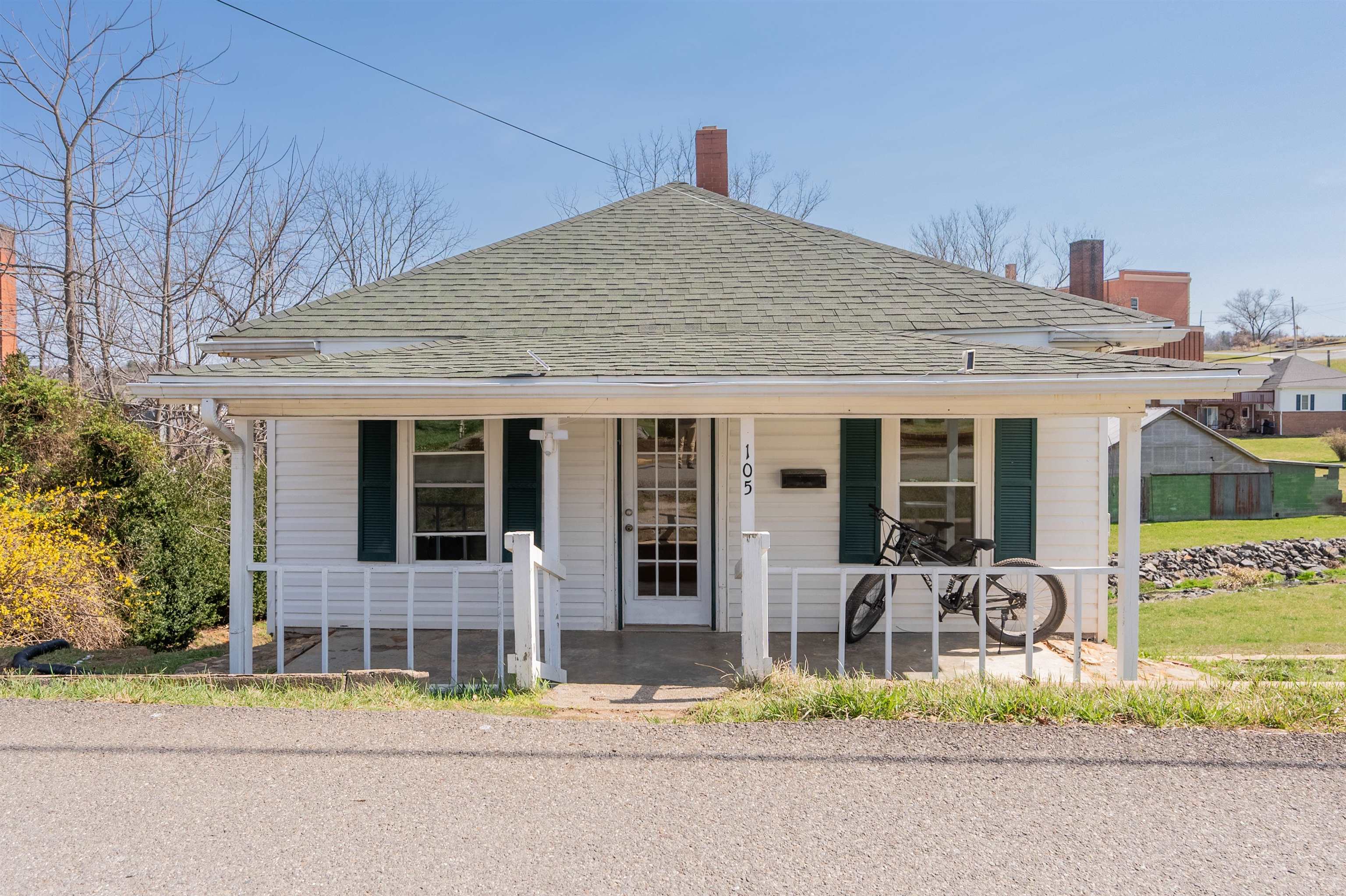 105 Swanson Street Galax VA 24333