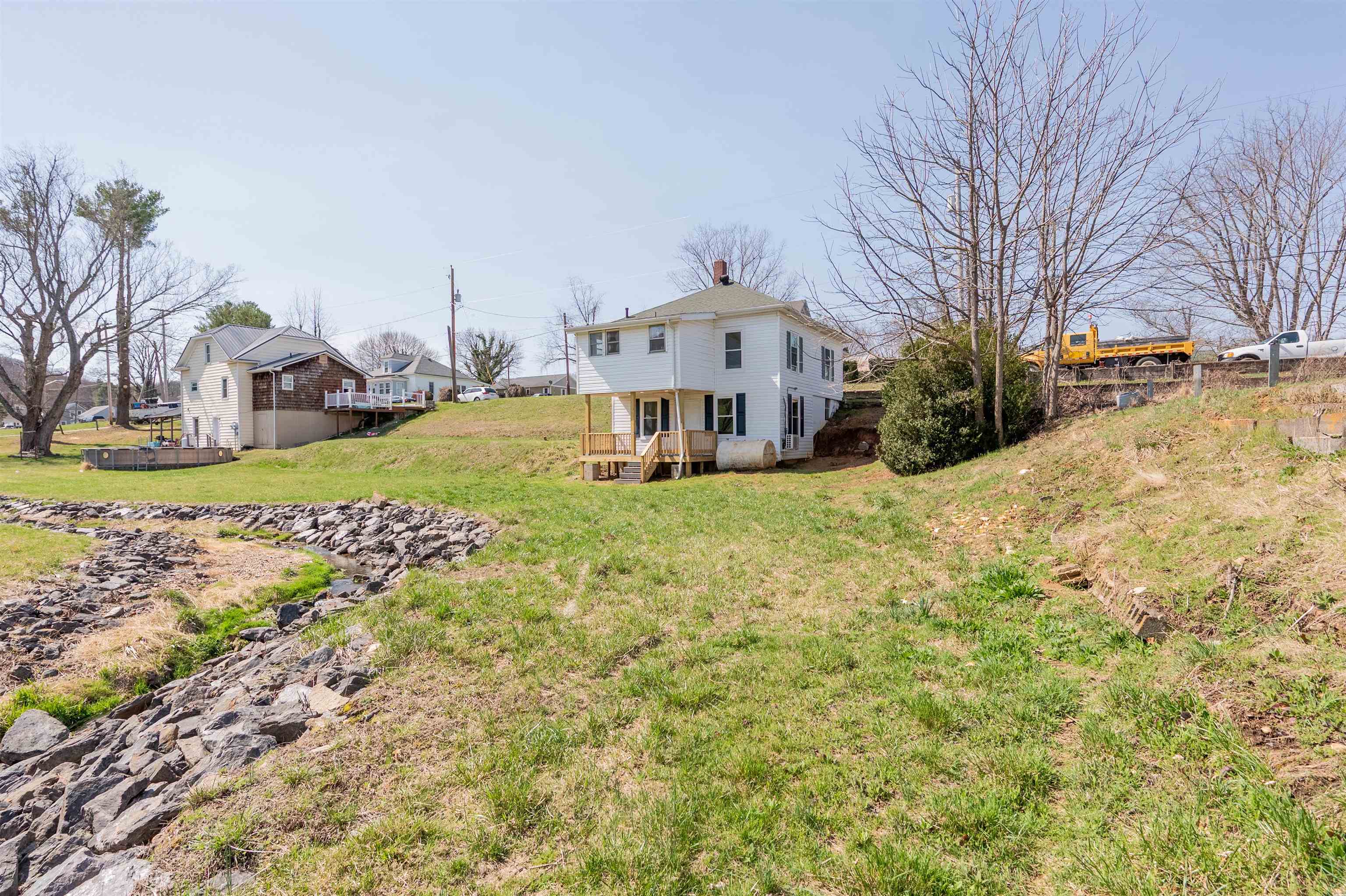 105 Swanson Street Galax VA 24333