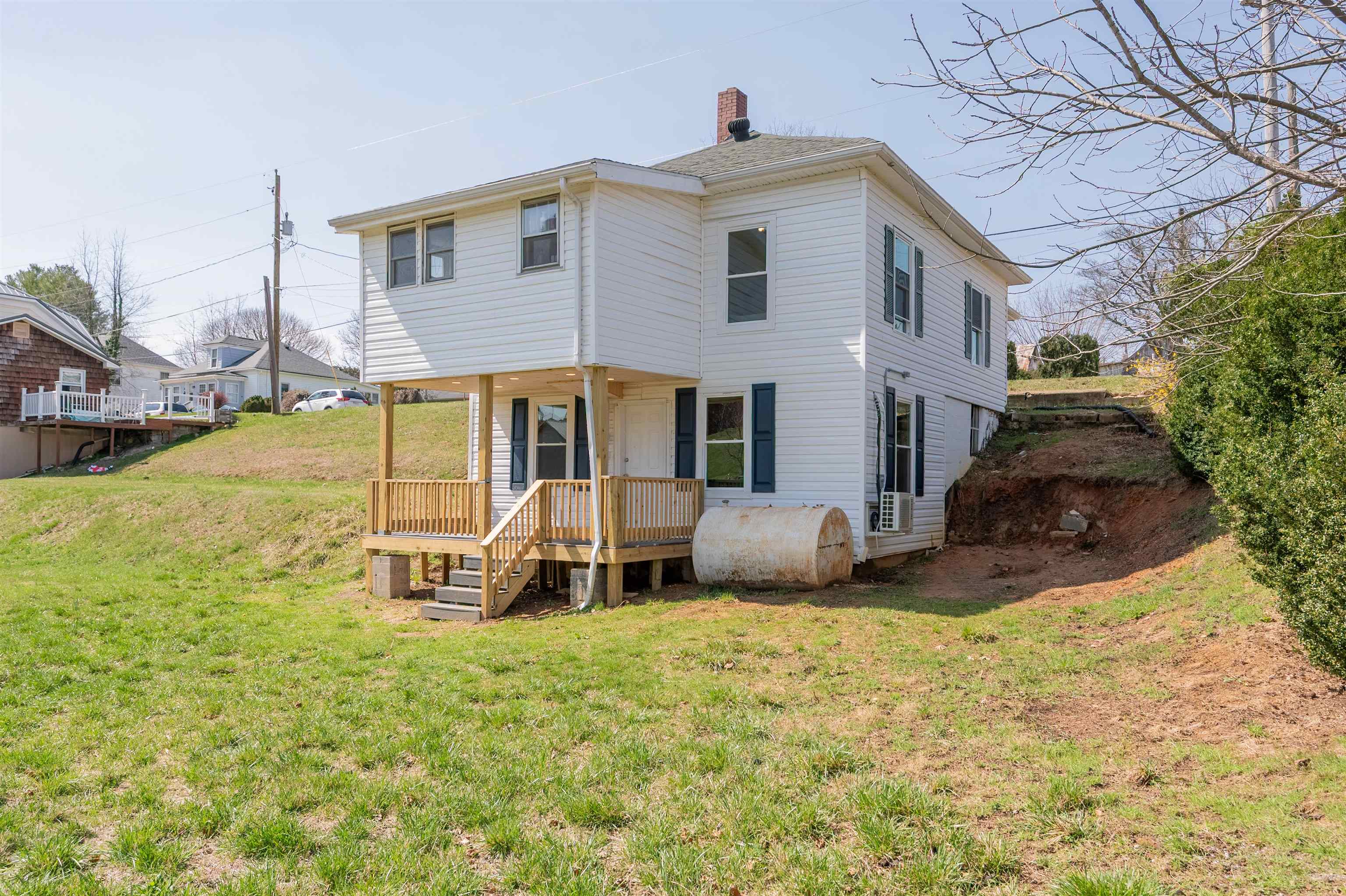 105 Swanson Street Galax VA 24333