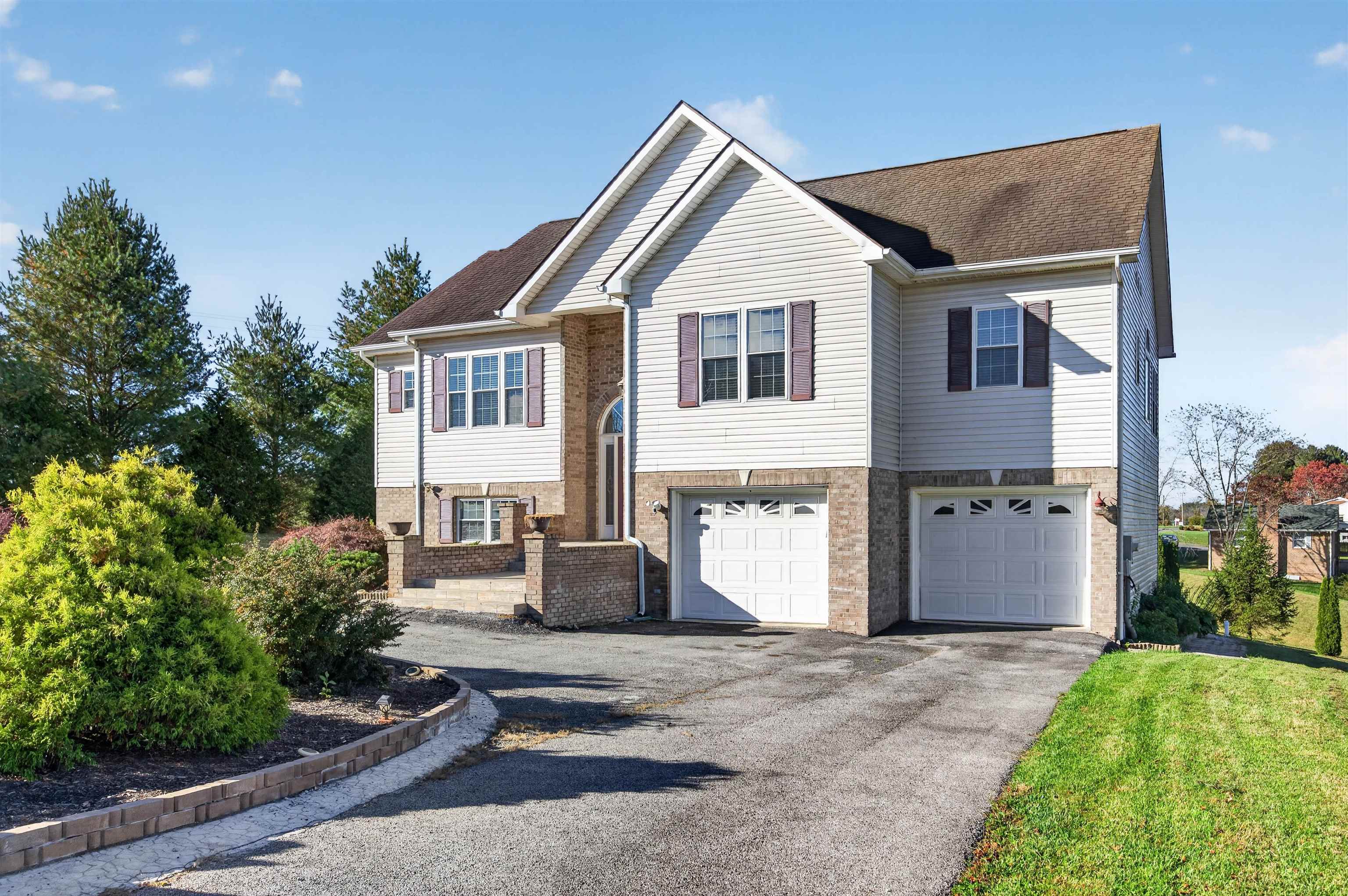 1701 Stratford View Drive Blacksburg VA 24060