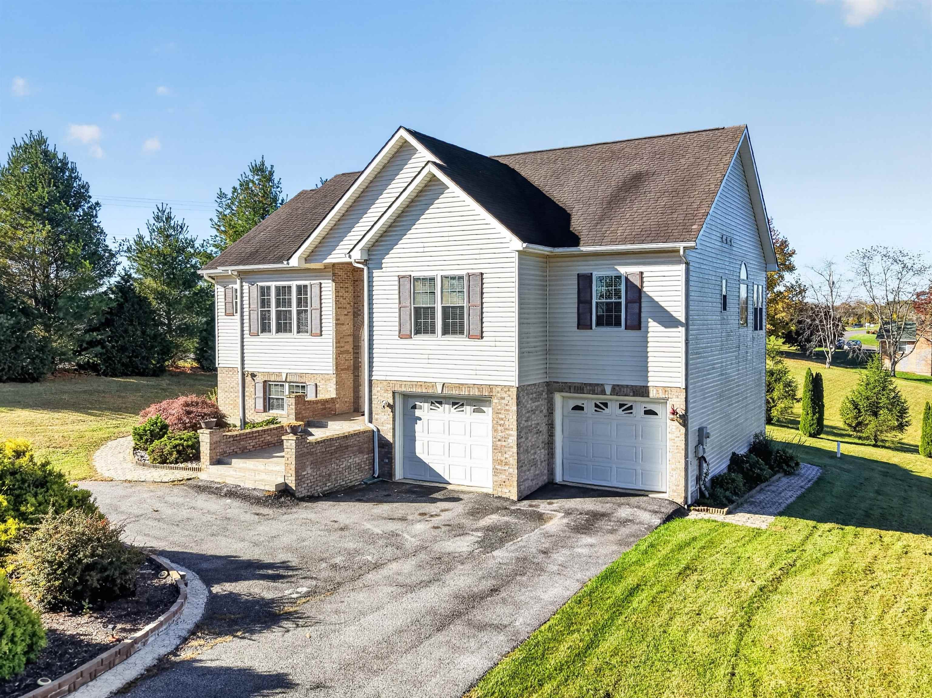 1701 Stratford View Drive Blacksburg VA 24060