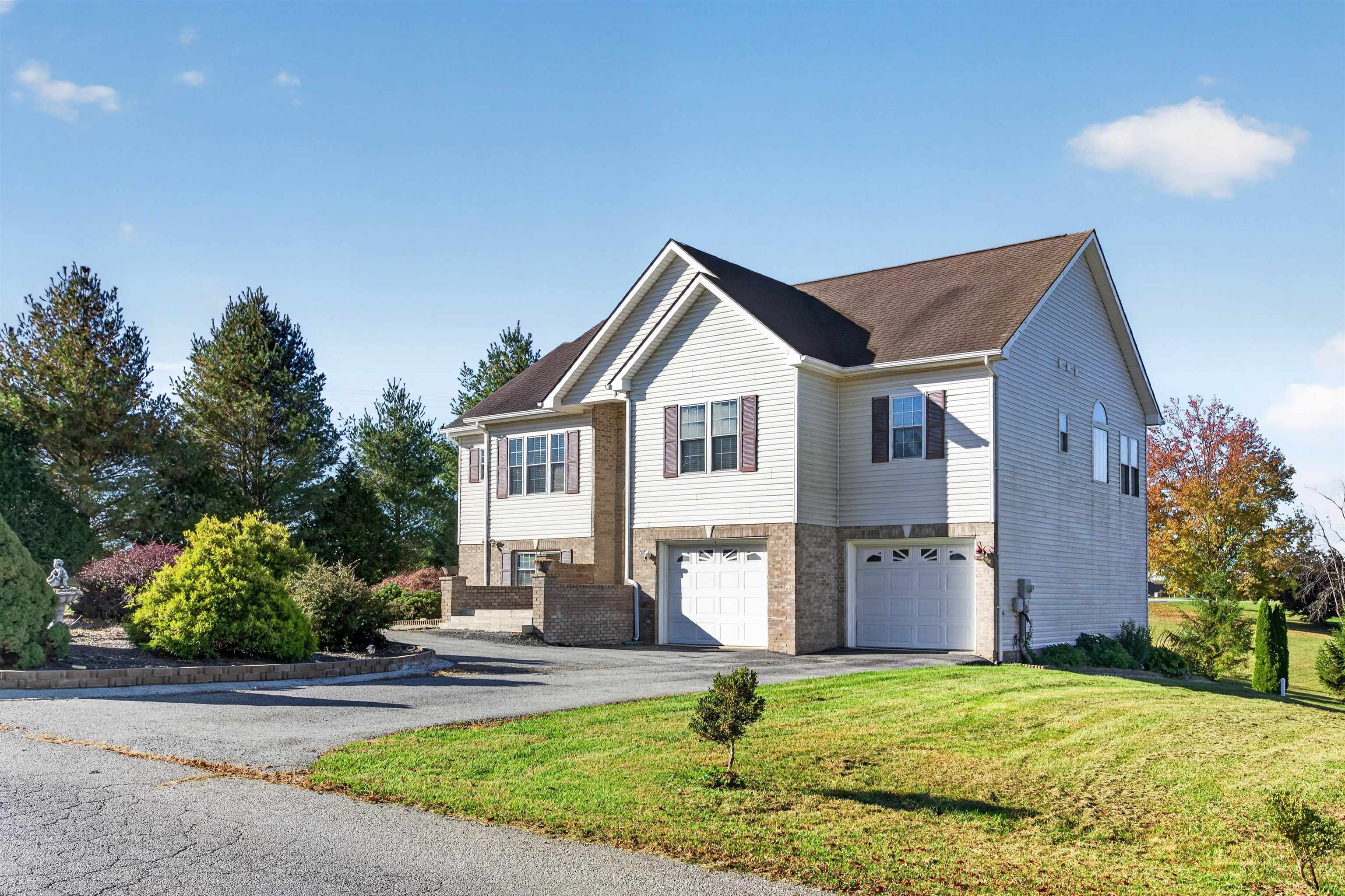 1701 Stratford View Drive Blacksburg VA 24060