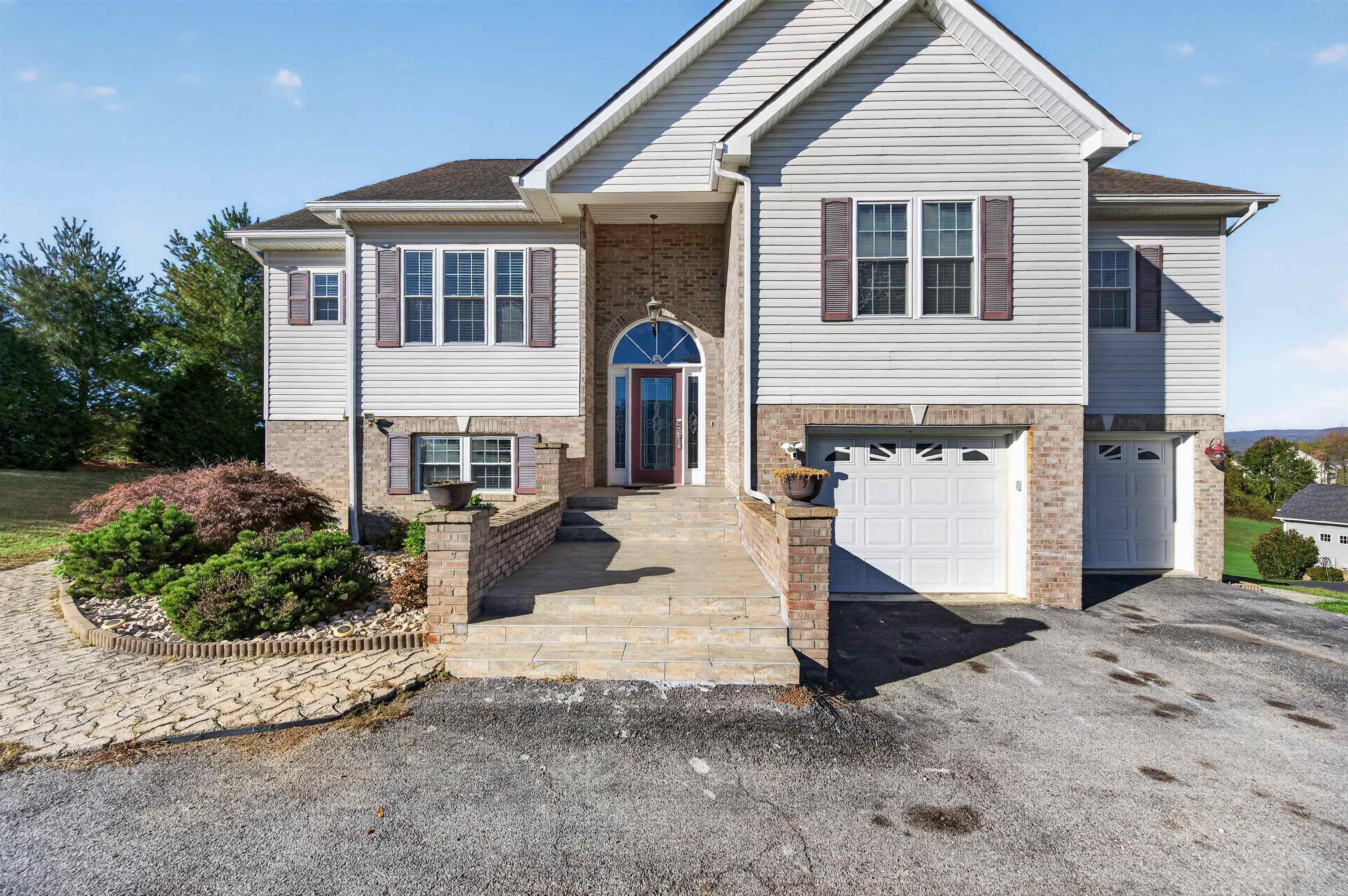 1701 Stratford View Drive Blacksburg VA 24060