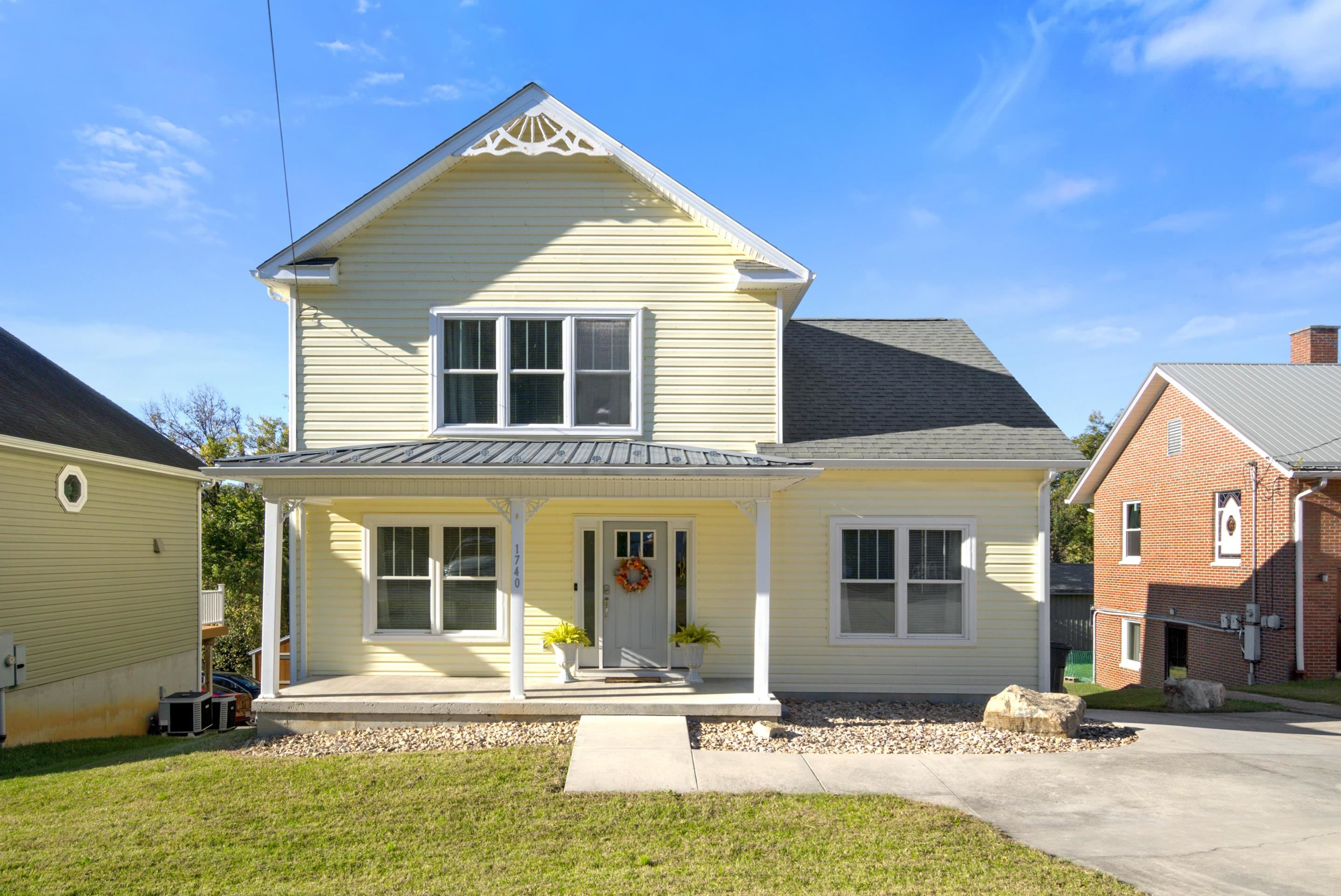 1740 West Street Radford VA 24141