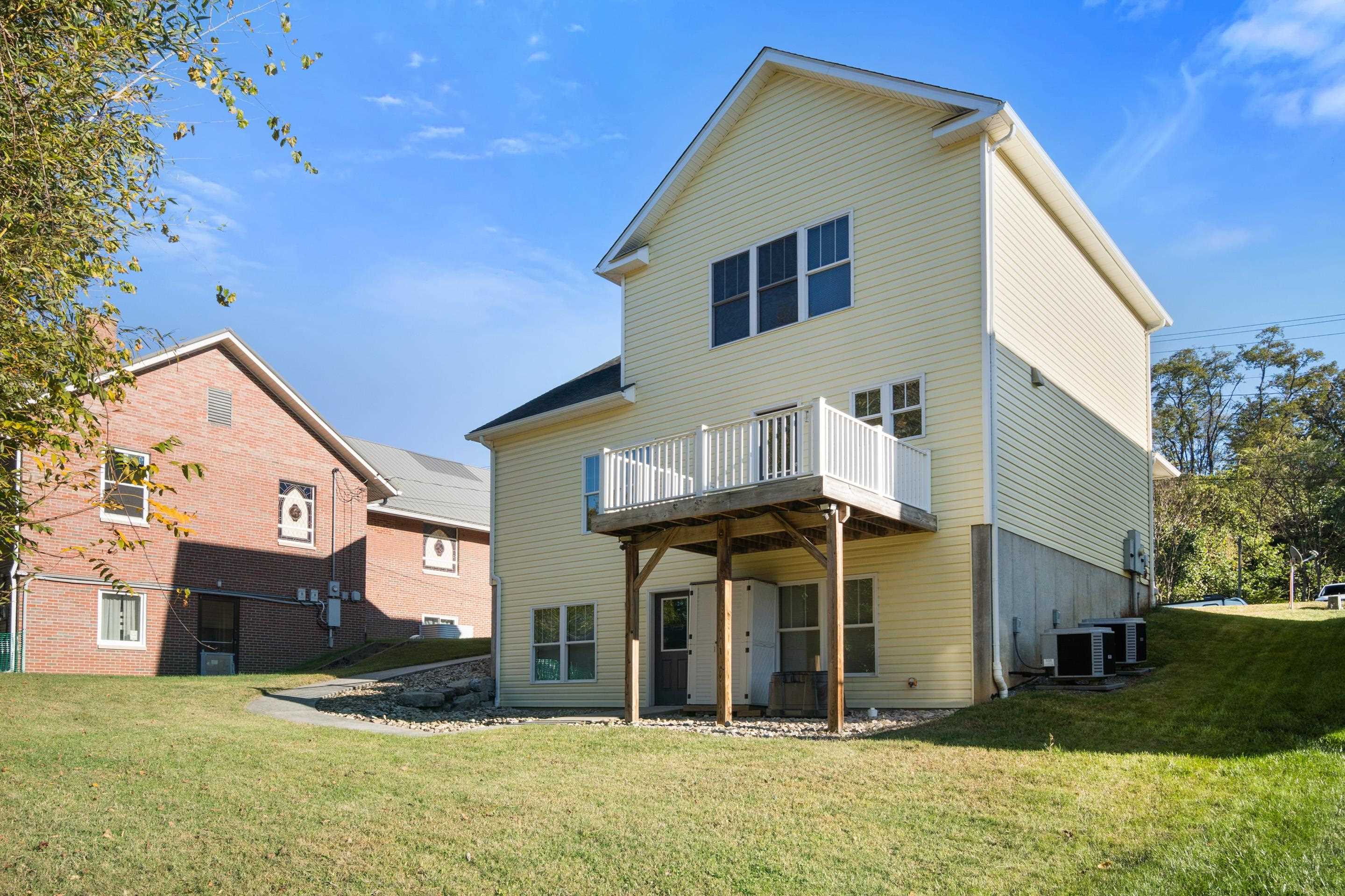 1740 West Street Radford VA 24141