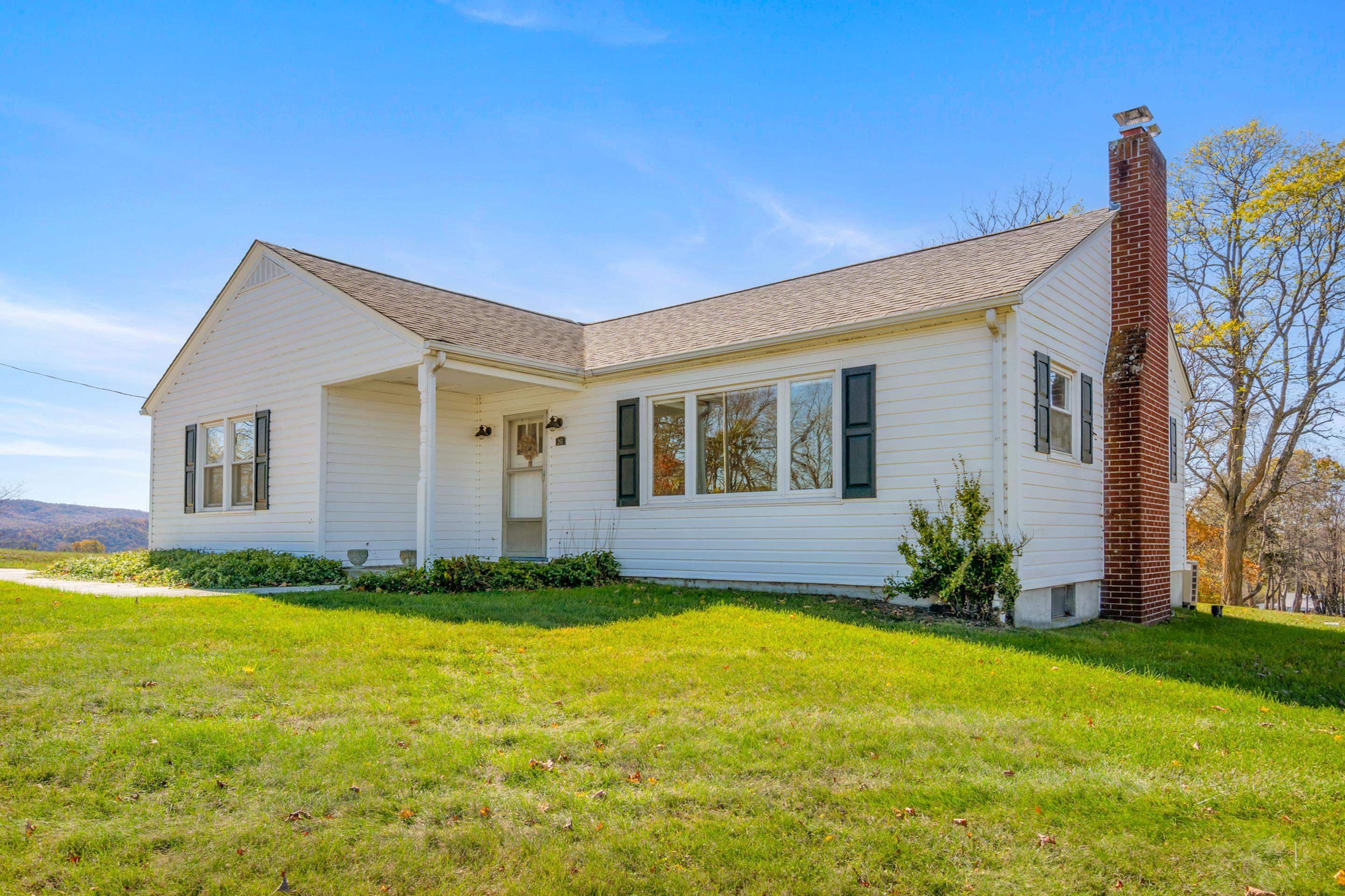 265 S Petunia Road Wytheville VA 24382