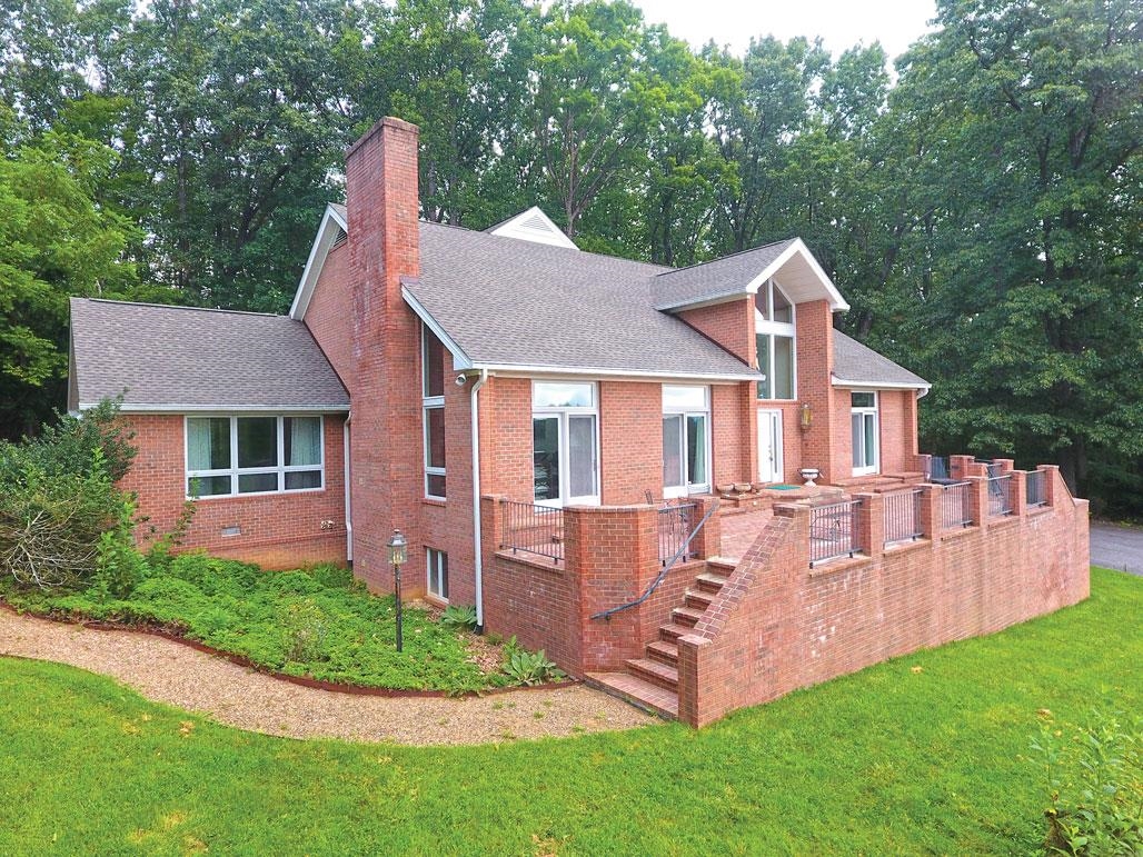 1505 Highland Circle Blacksburg VA 24060