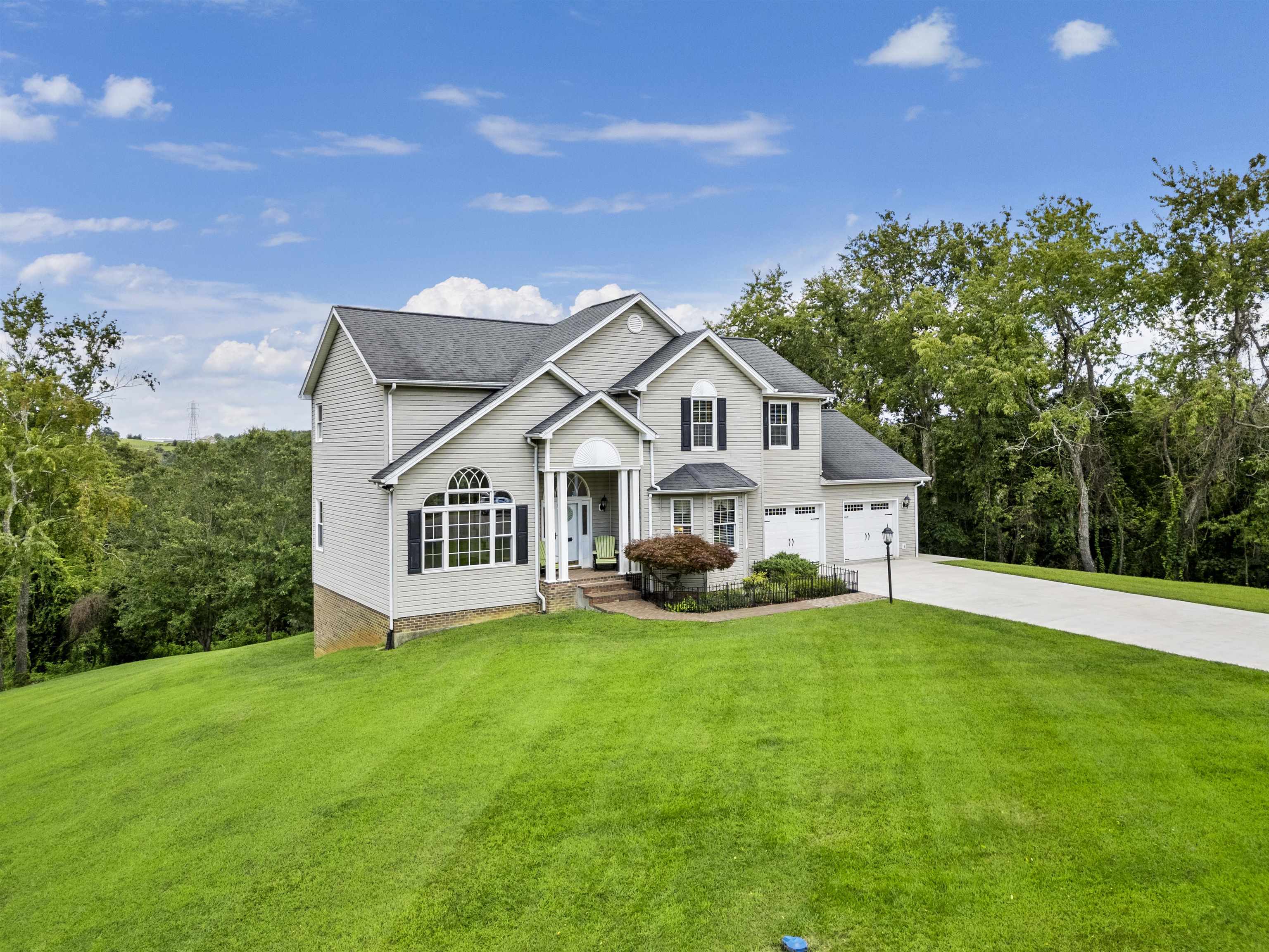 2285 Lubna Drive Christiansburg VA 24073