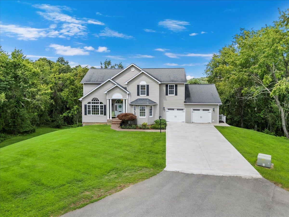 2285 Lubna Drive Christiansburg VA 24073