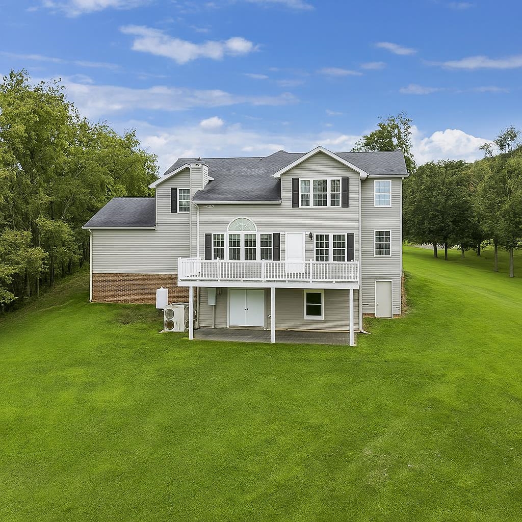 2285 Lubna Drive Christiansburg VA 24073