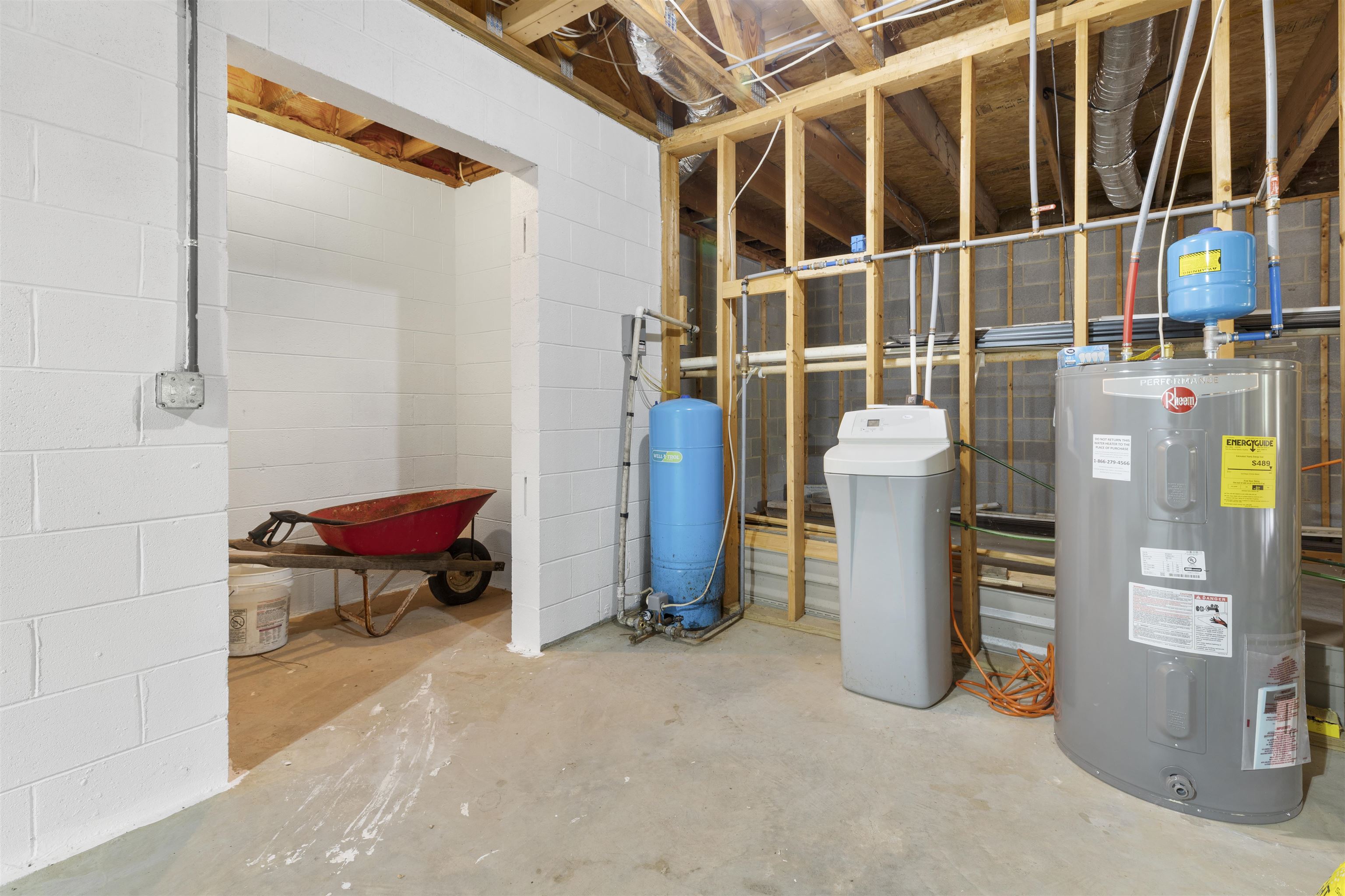 2285 Lubna Drive Christiansburg VA 24073