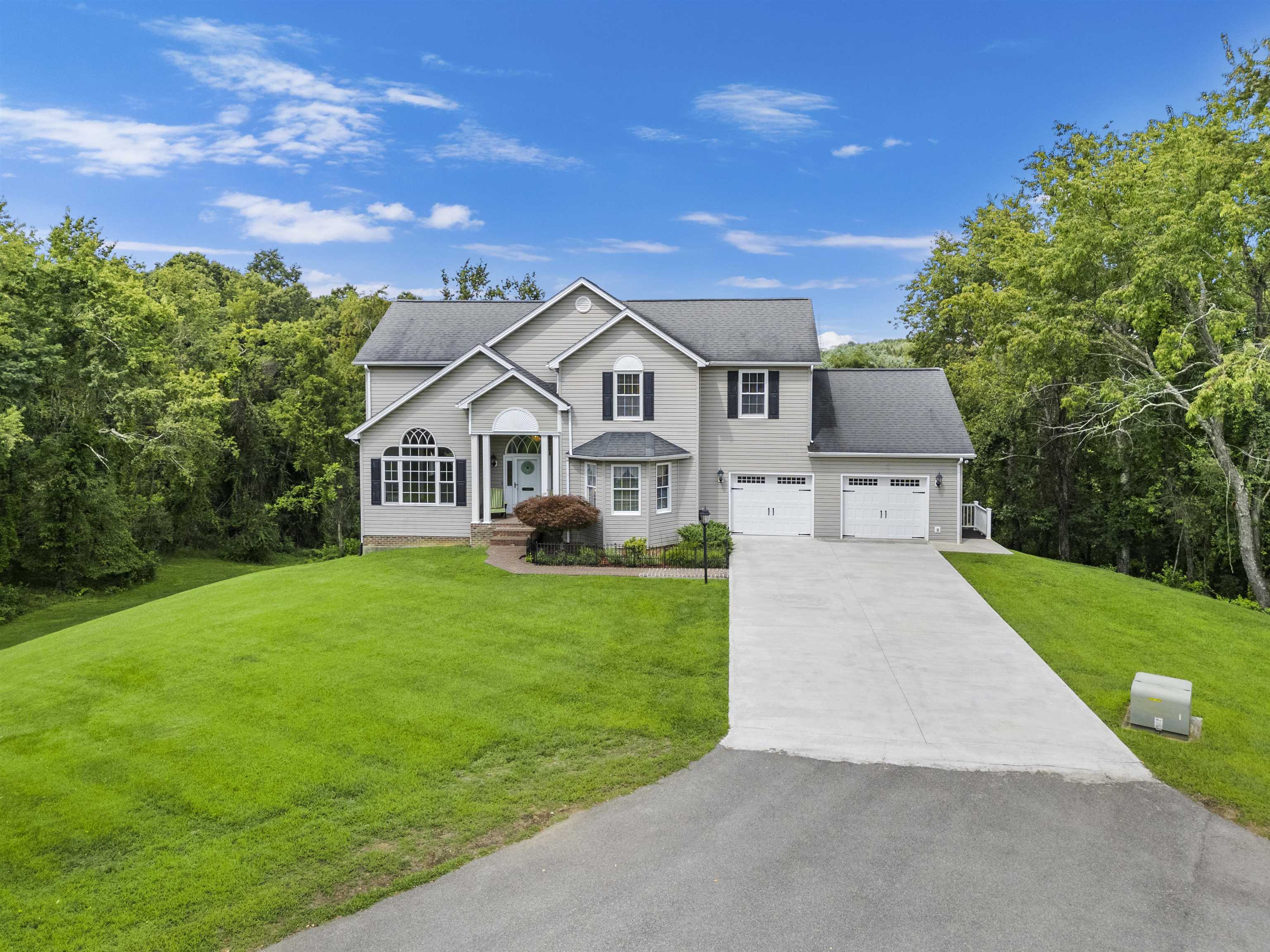 2285 Lubna Drive Christiansburg VA 24073