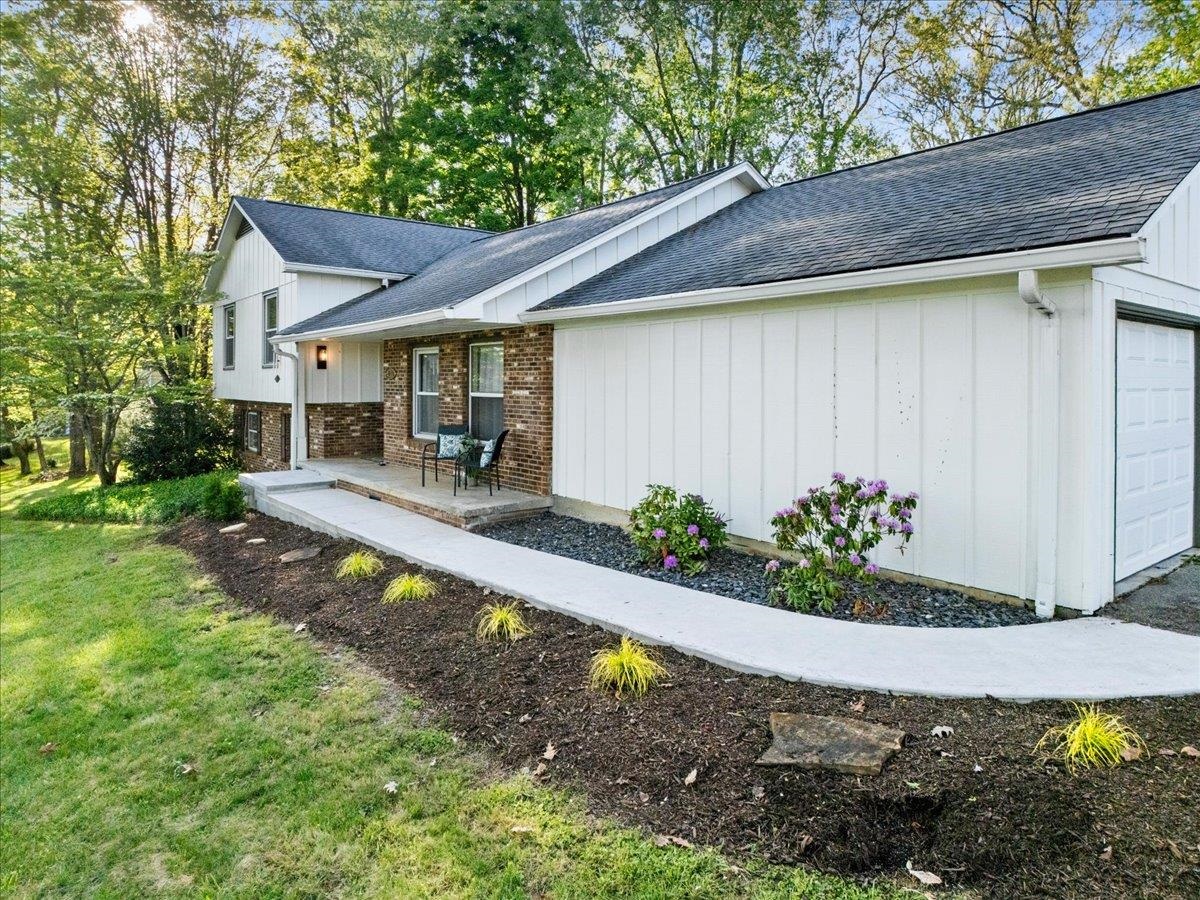 2814 Glade Road Blacksburg VA 24060
