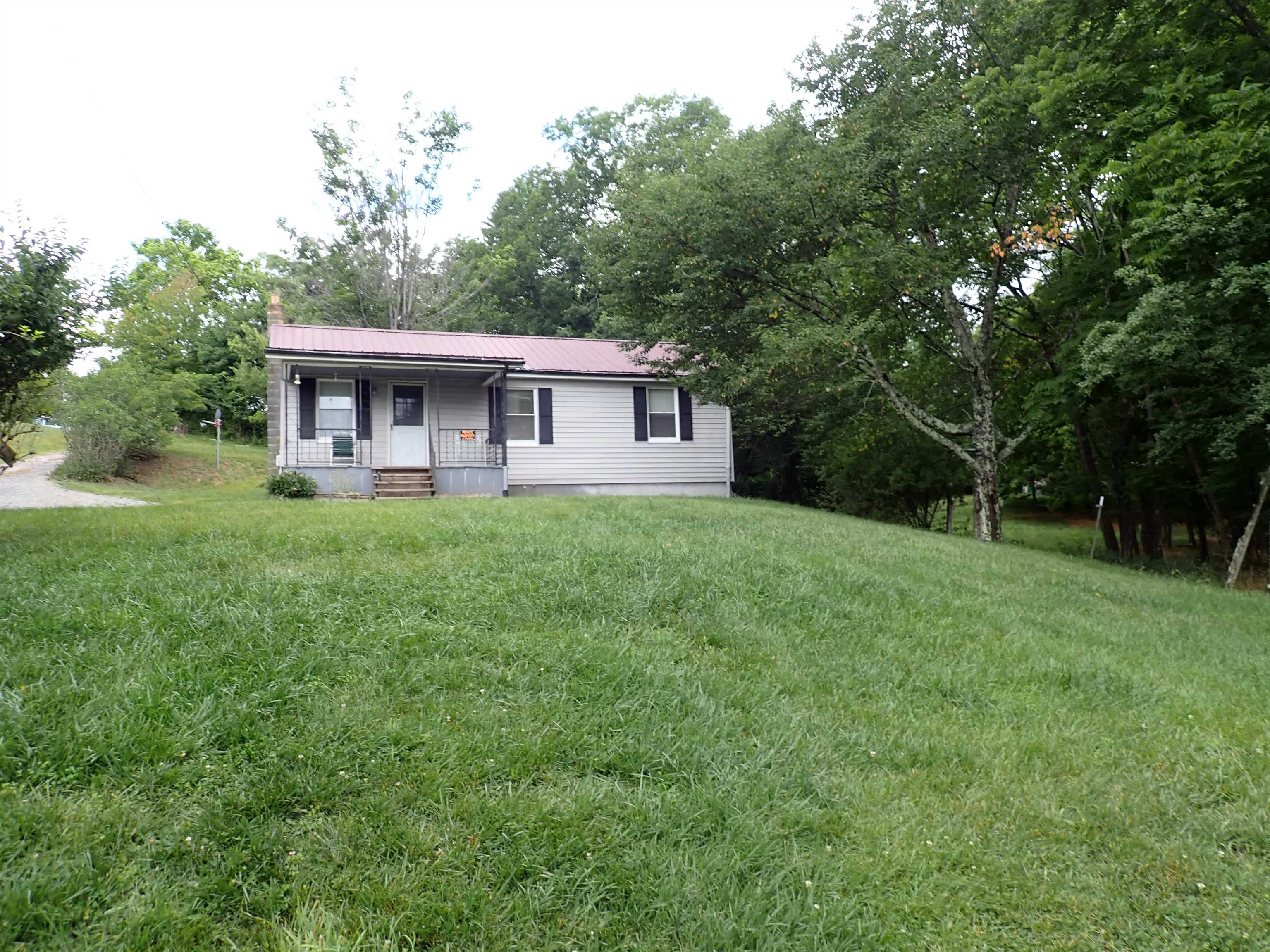 4884 Veterans Hill Road Pulaski VA 24301