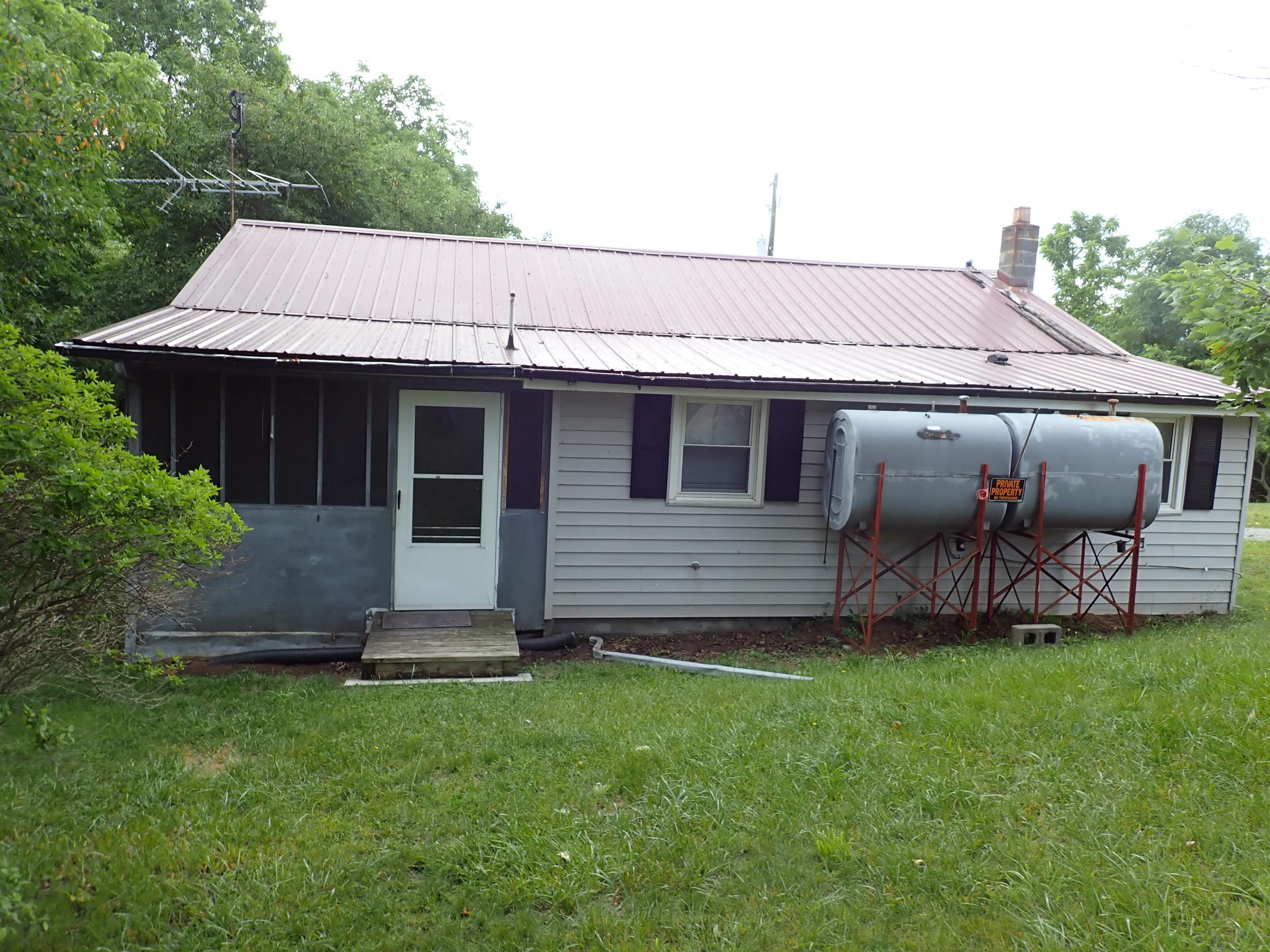 4884 Veterans Hill Road Pulaski VA 24301