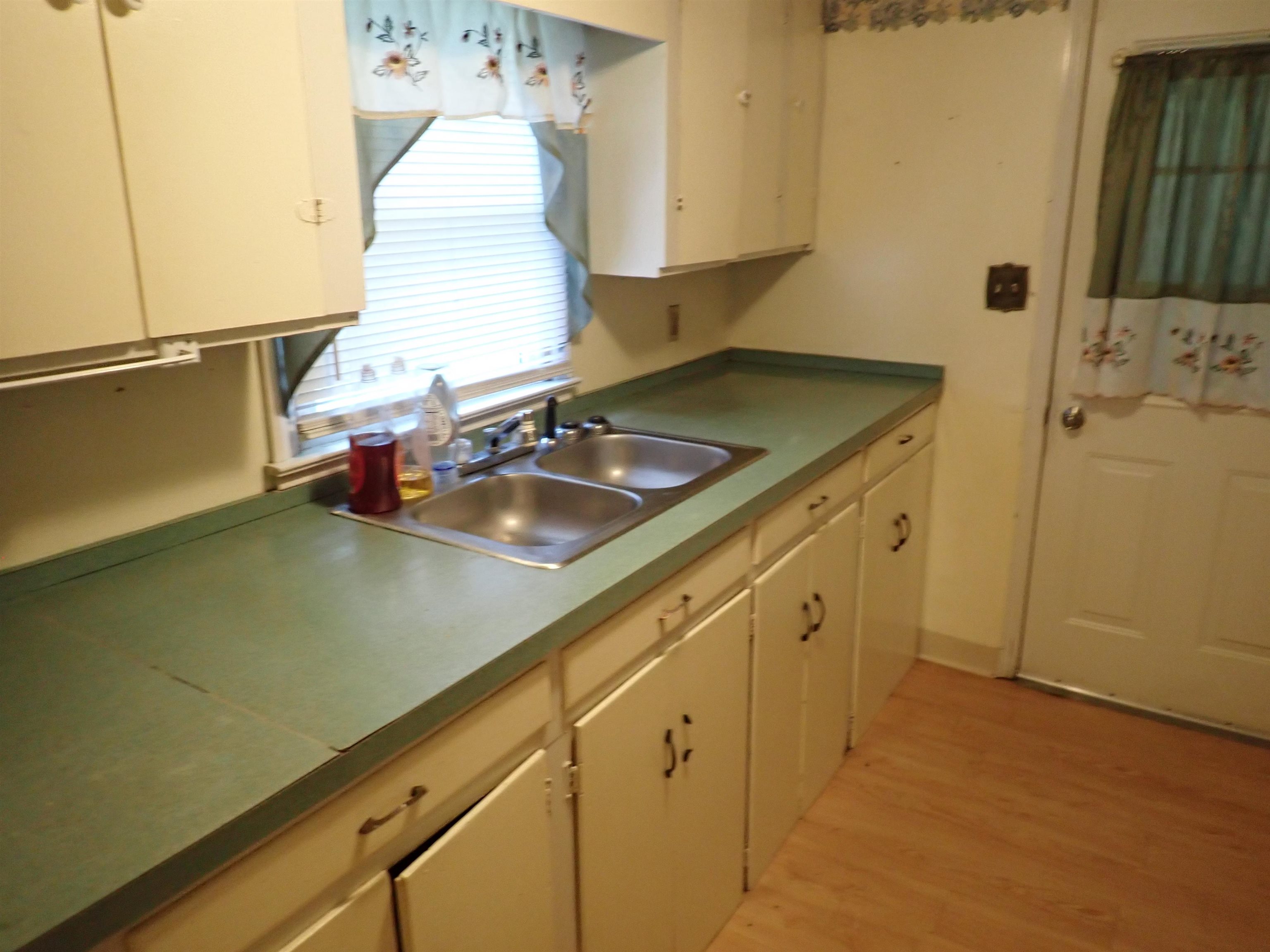4884 Veterans Hill Road Pulaski VA 24301