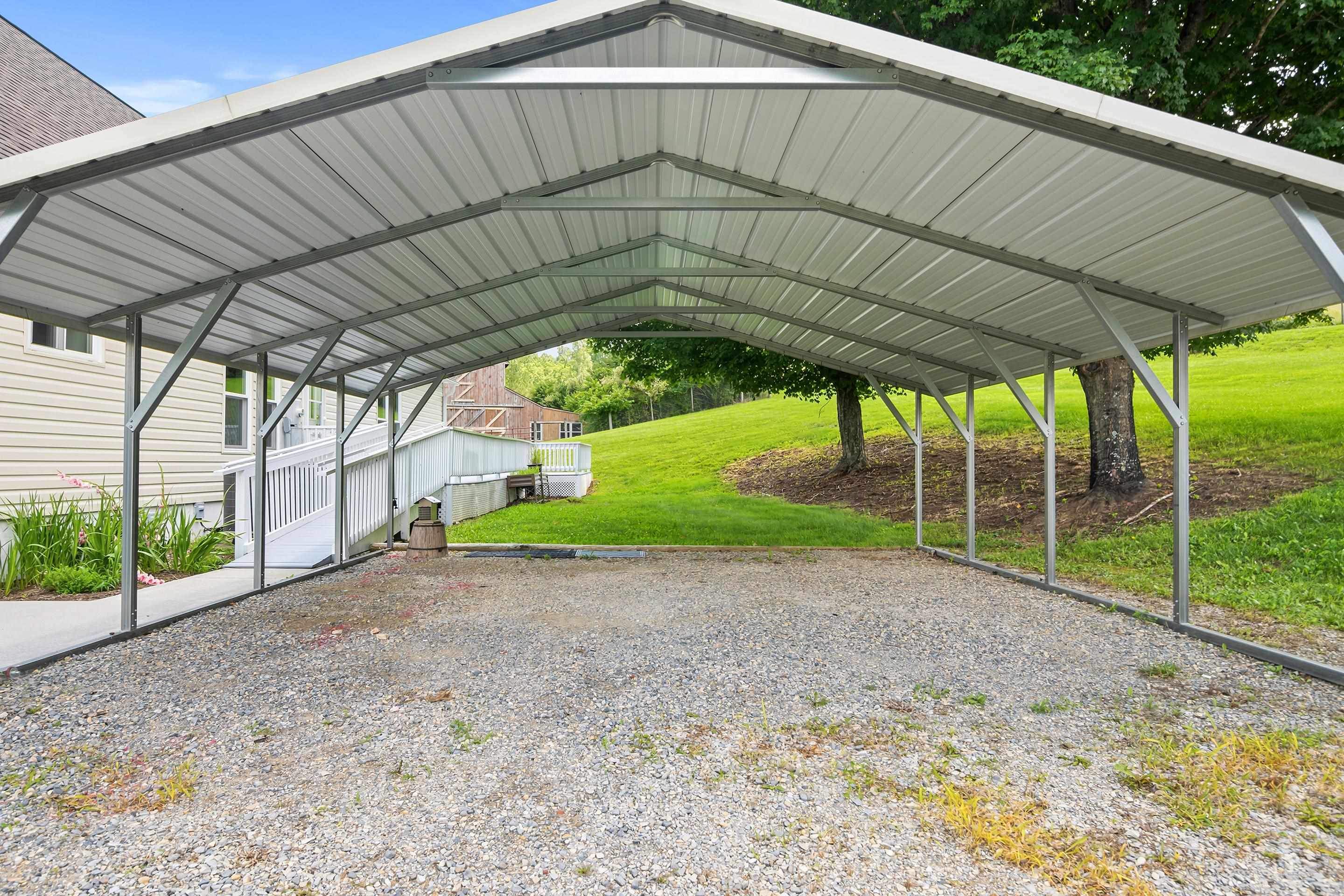1862 Spring Valley Road Pearisburg VA 24134