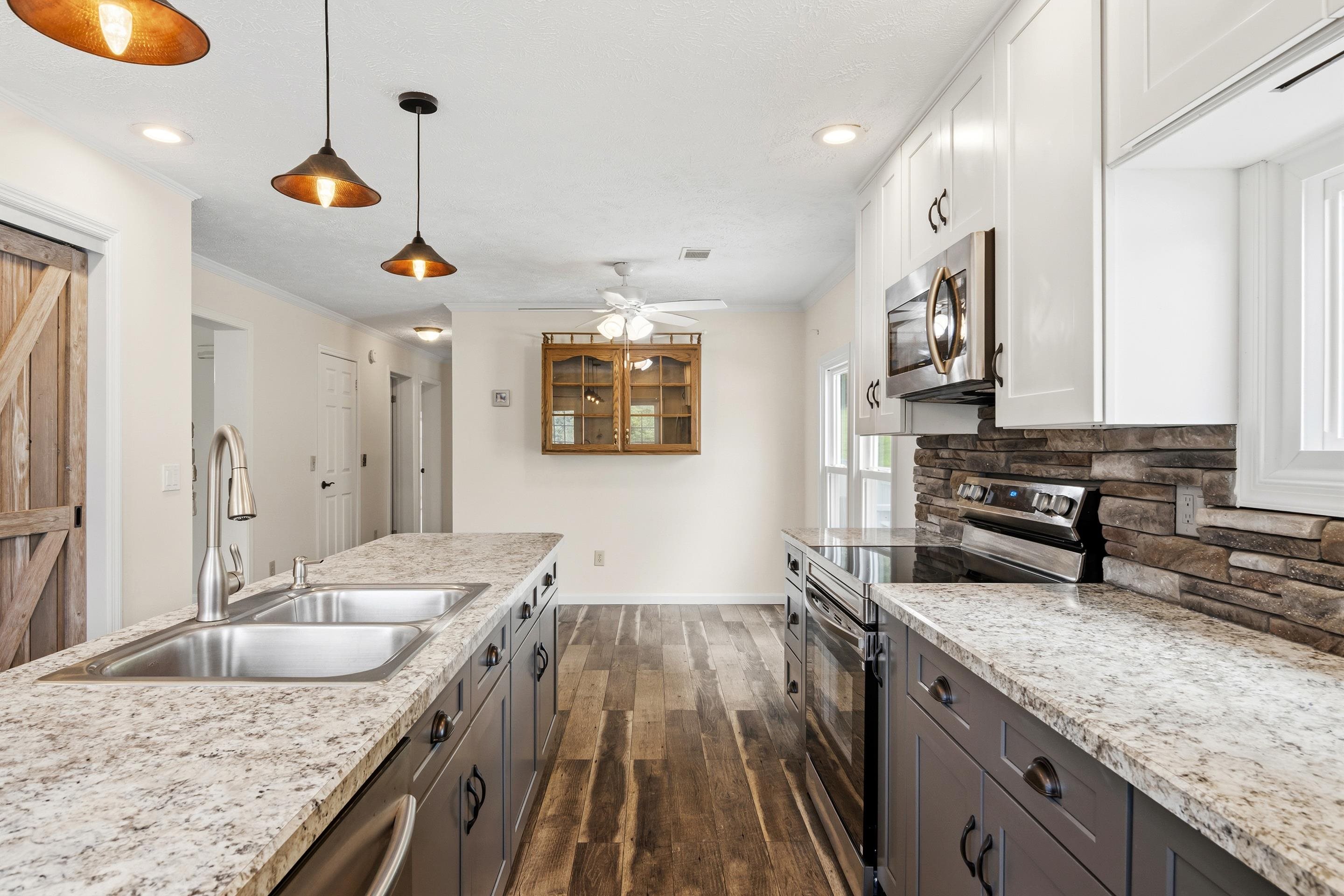 1862 Spring Valley Road Pearisburg VA 24134
