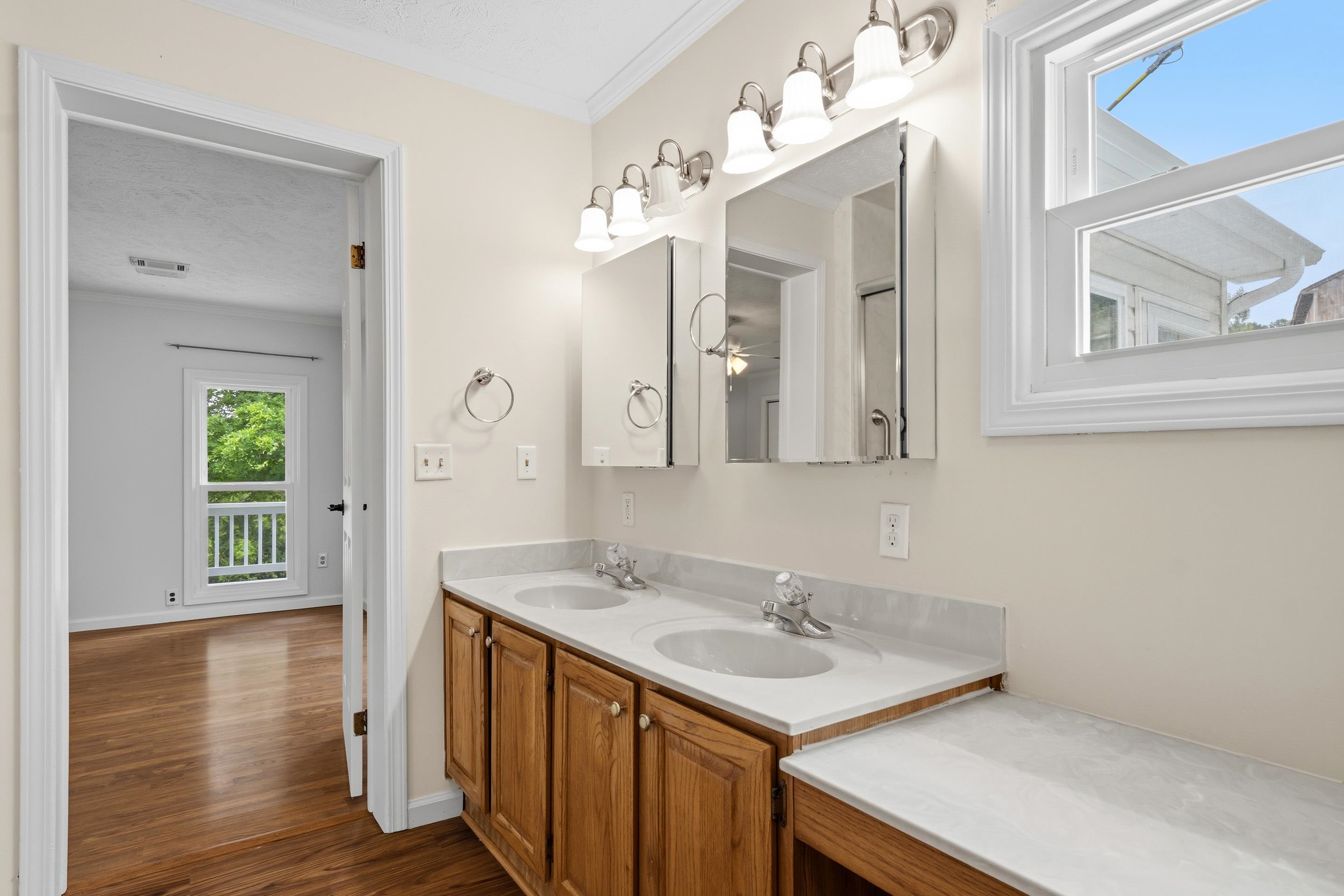 1862 Spring Valley Road Pearisburg VA 24134