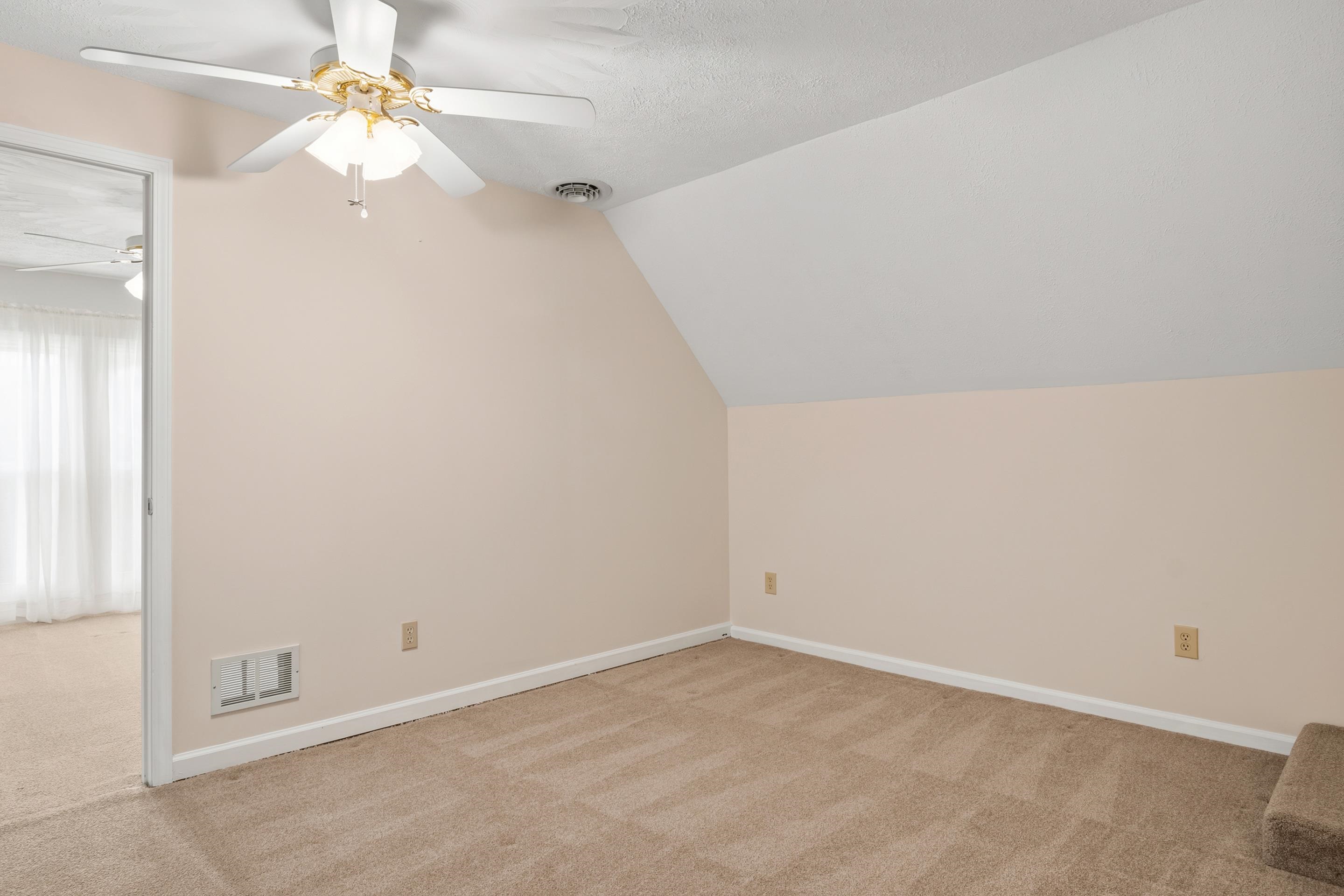 1862 Spring Valley Road Pearisburg VA 24134